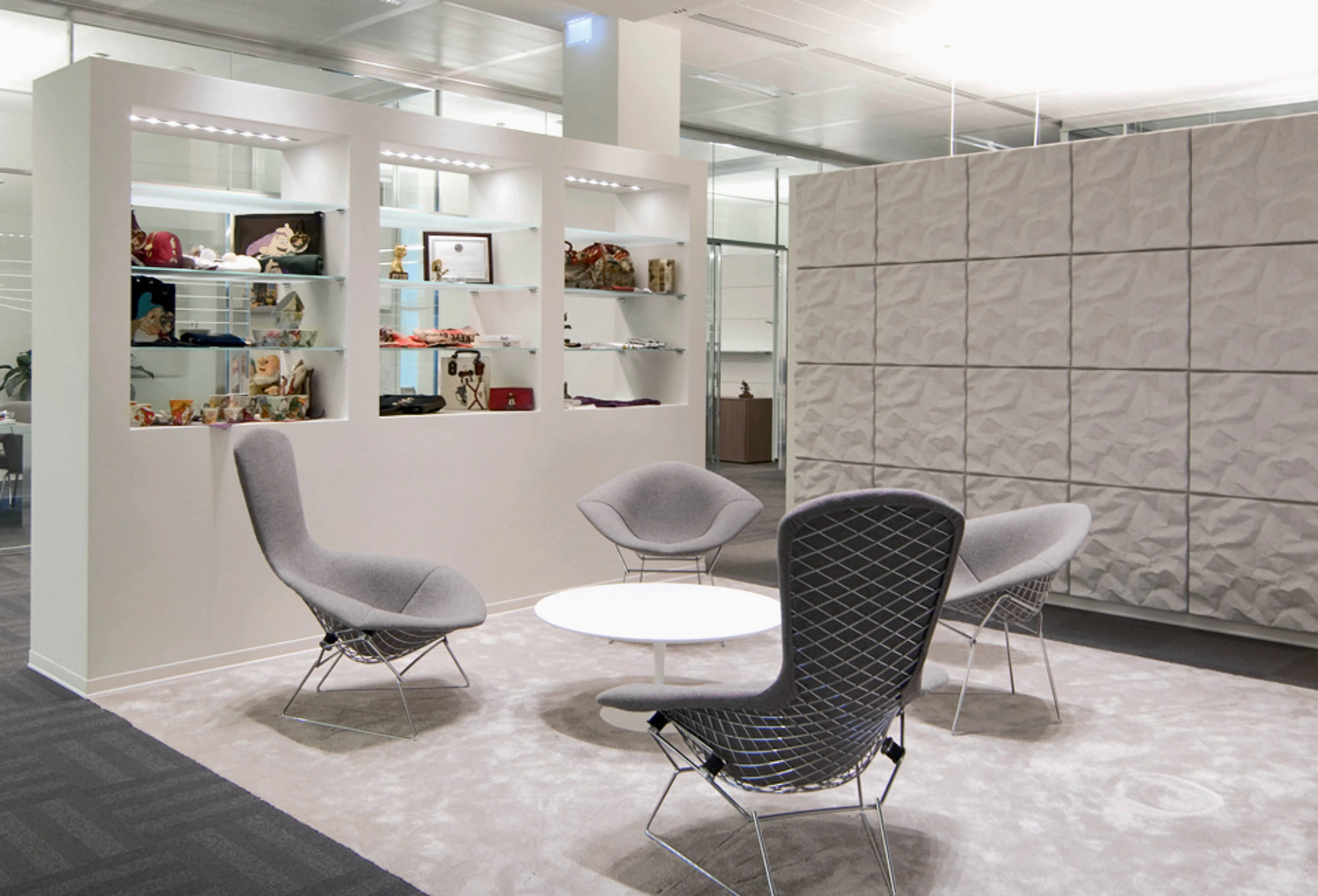 Saarinen Round Coffee Table