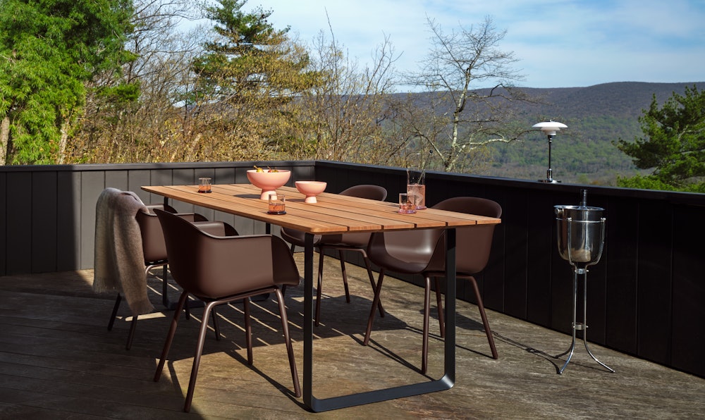 70/70 Table