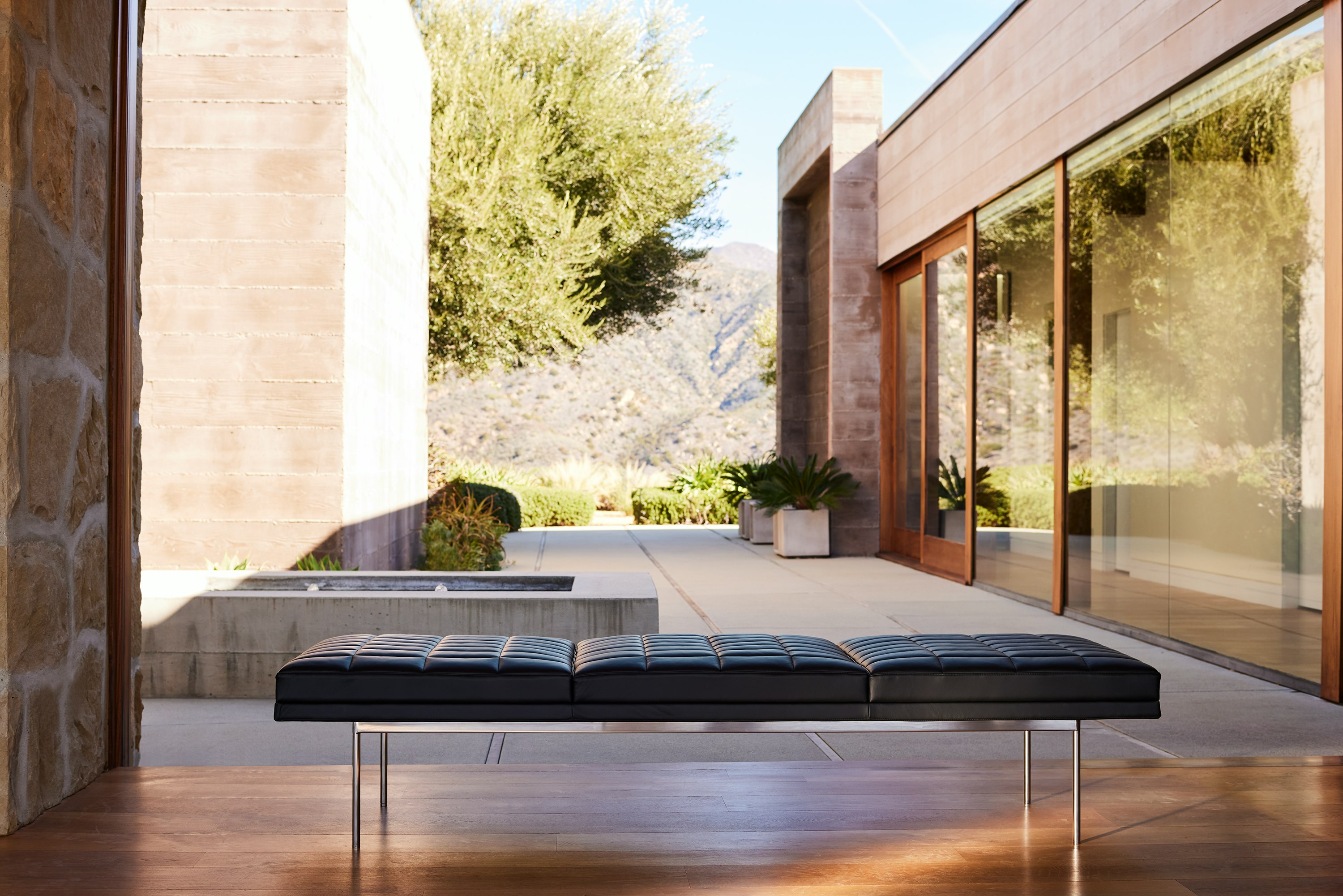 Tuxedo Bench in a home environmental setting.