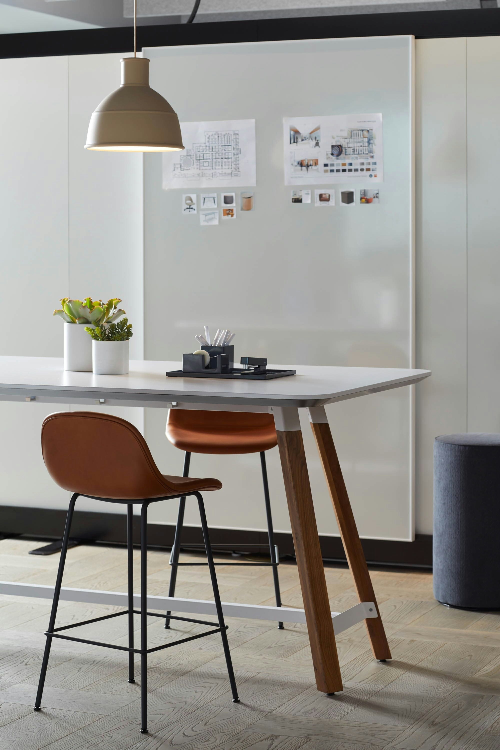 Knoll on sale tall table