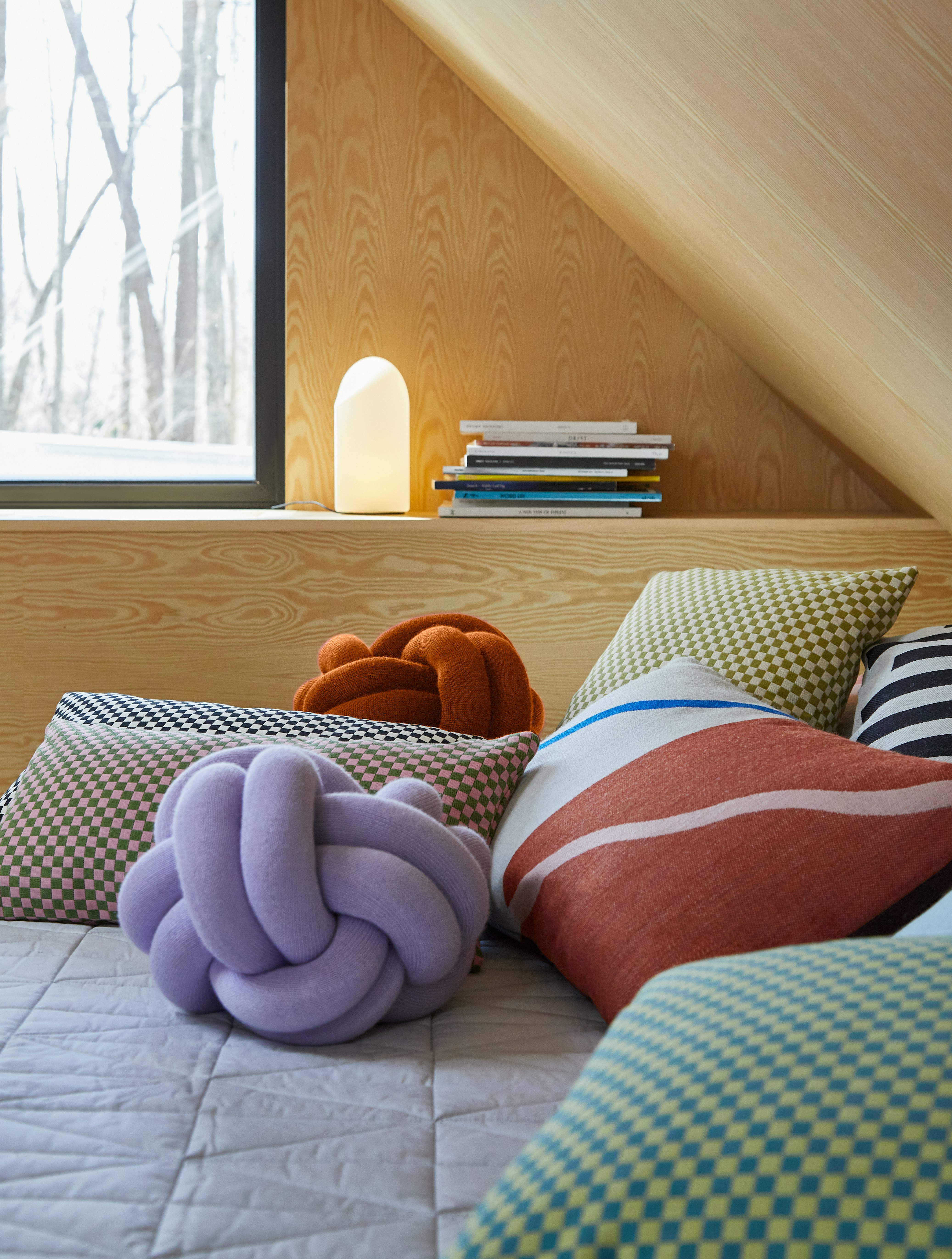 Knot Cushion,  Girard Minicheck Pillow,  Hjelle Pillow,  Parade Table Lamp,  Diamond Quilt