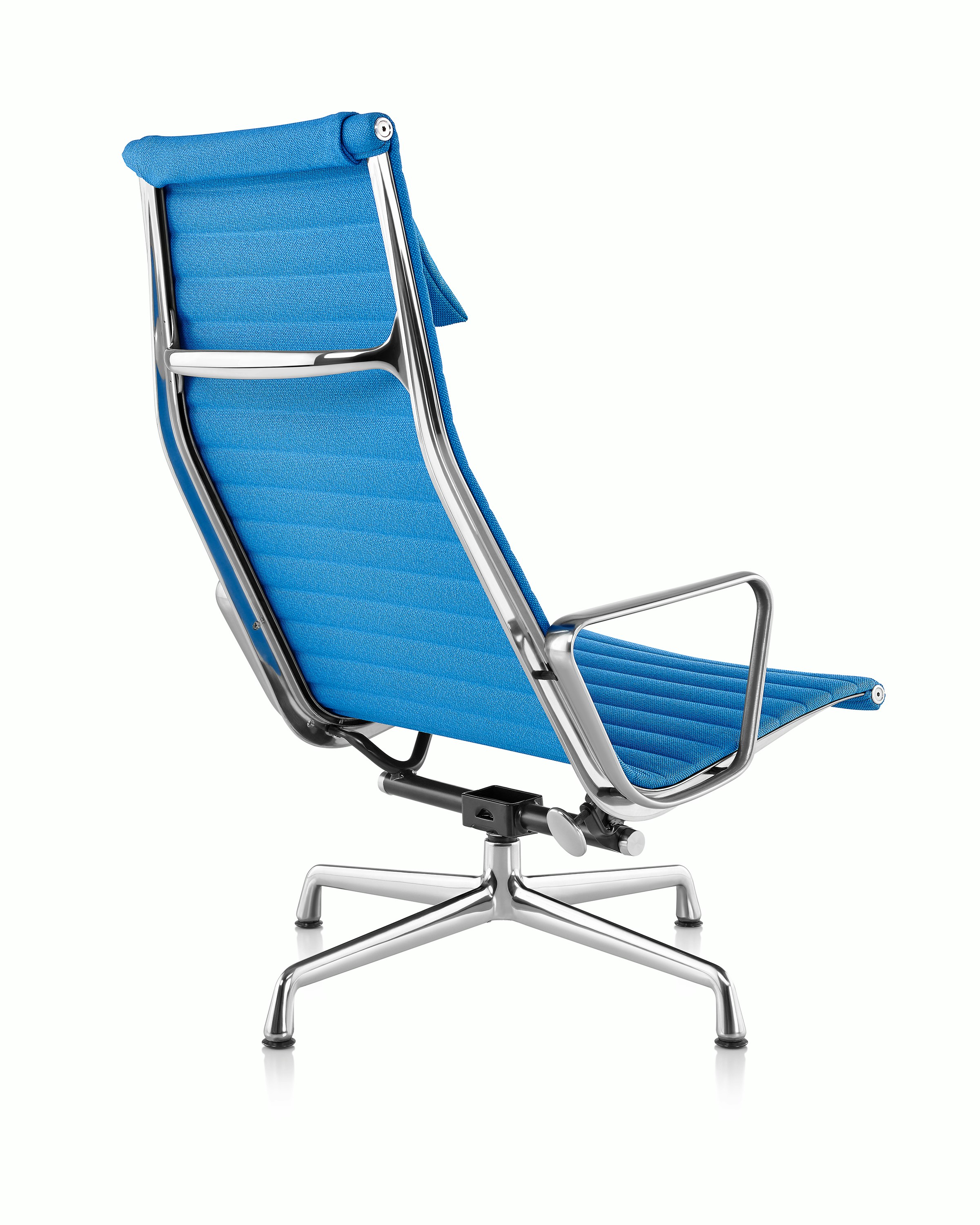 Eames Aluminum Group Lounge Chair