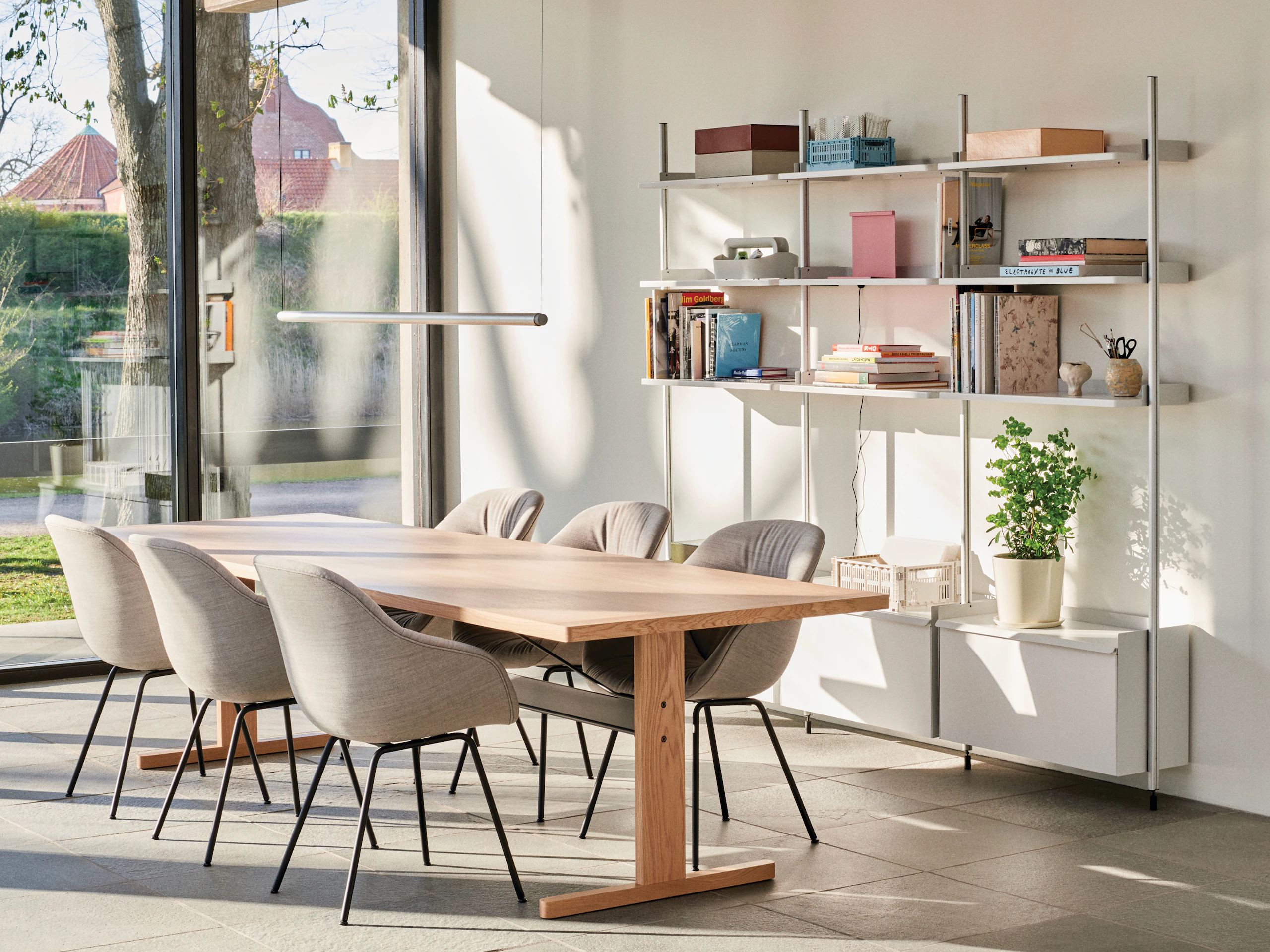 Passerelle Dining Table