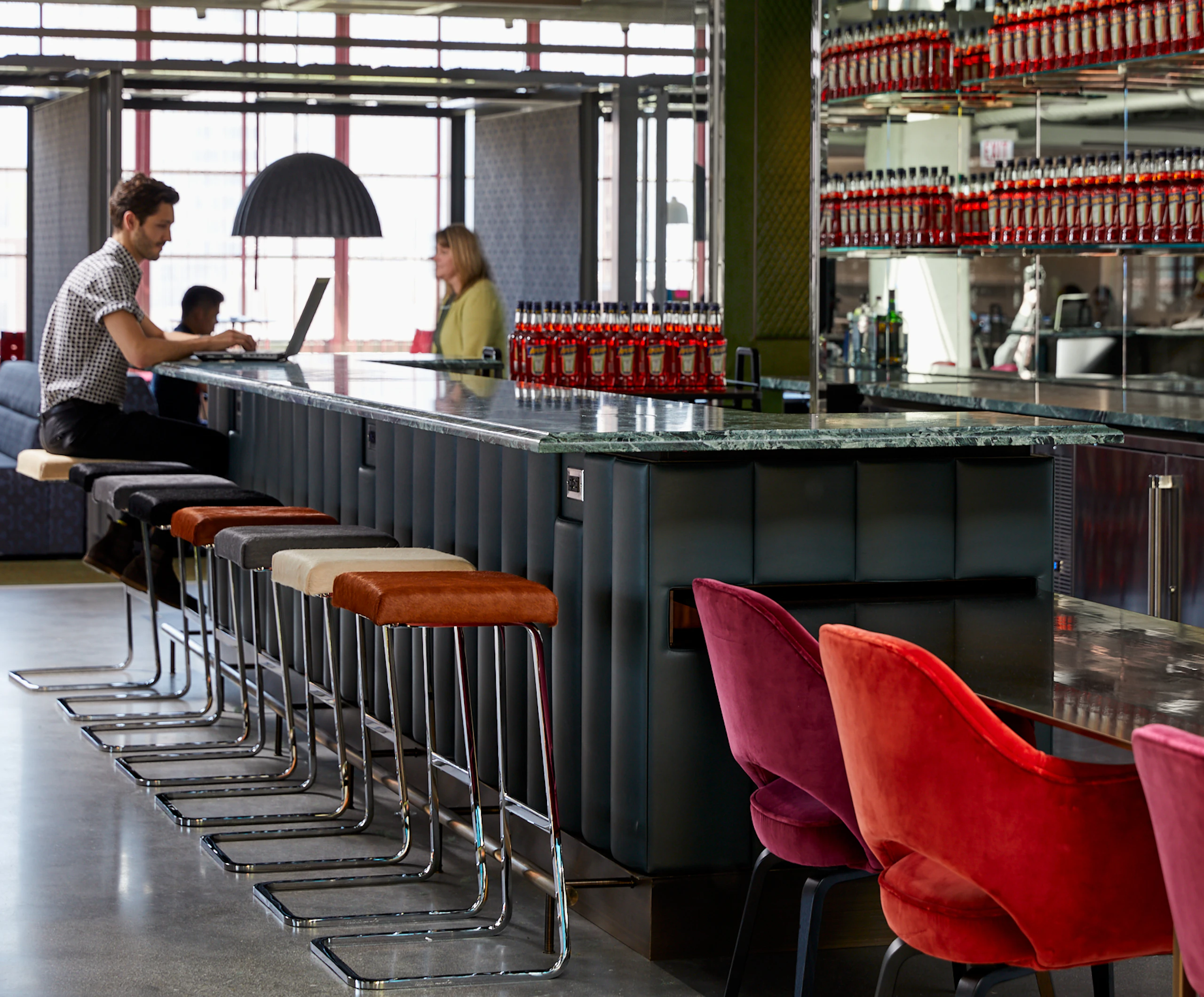 knoll design days fulton market four seasons barstool mies van der rohe saarinen executive chair bar hospitality community space