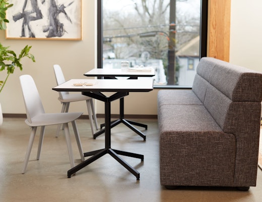 k. lounge High Back with Pixel Table k. lounge High Back Pixel column leg Muuto Nerd Chair