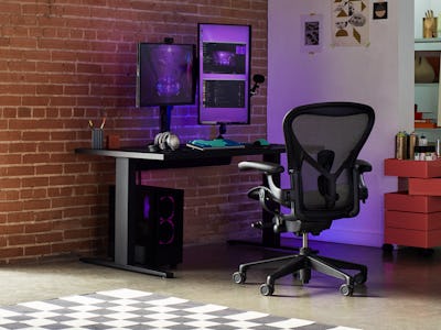 Aeron Gaming Chair and Motia Gaming Desk, Aeron Gaming Bundle