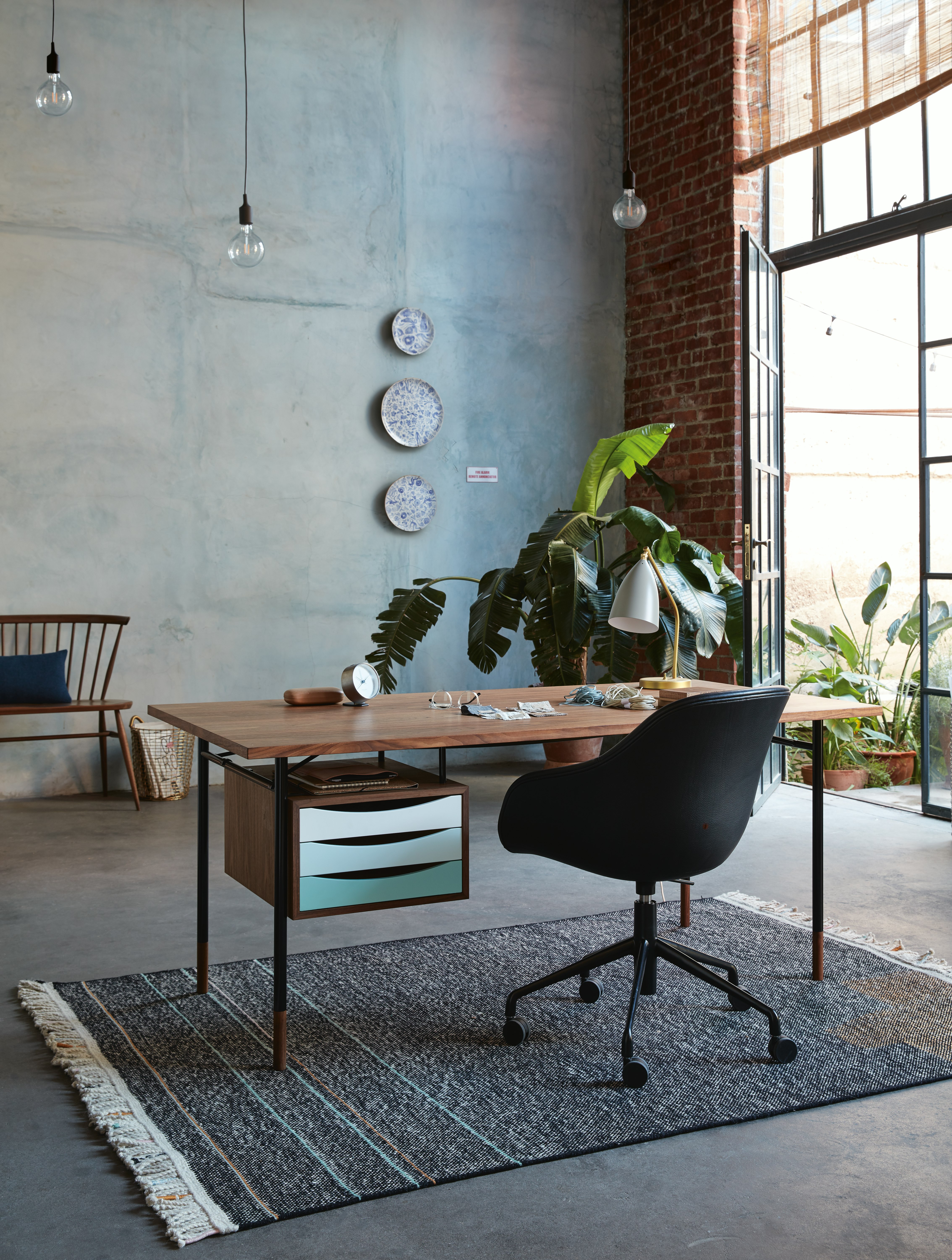 Grasshopper Table Lamp