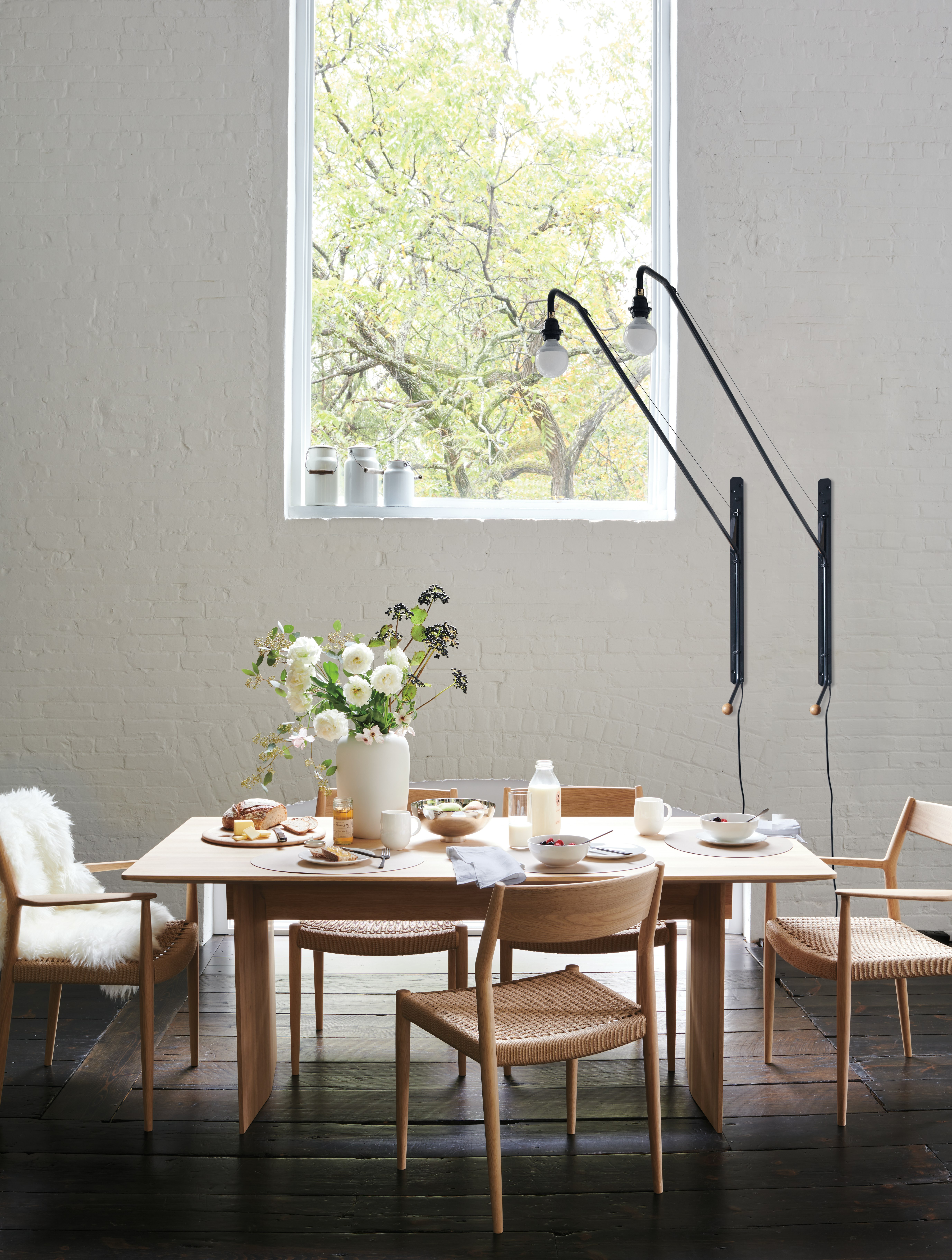 Karimoku Table