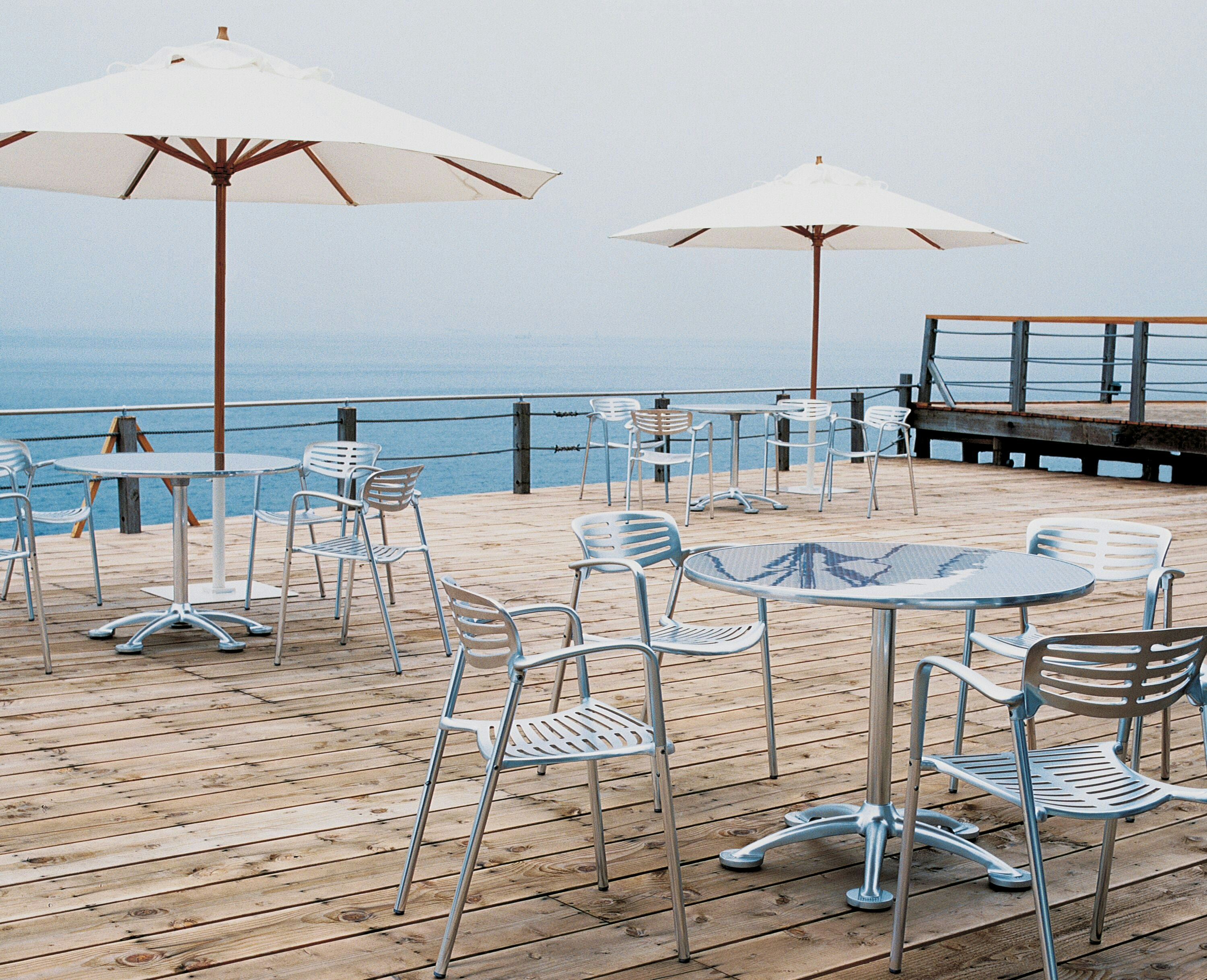 Toledo Stacking Chair Knoll