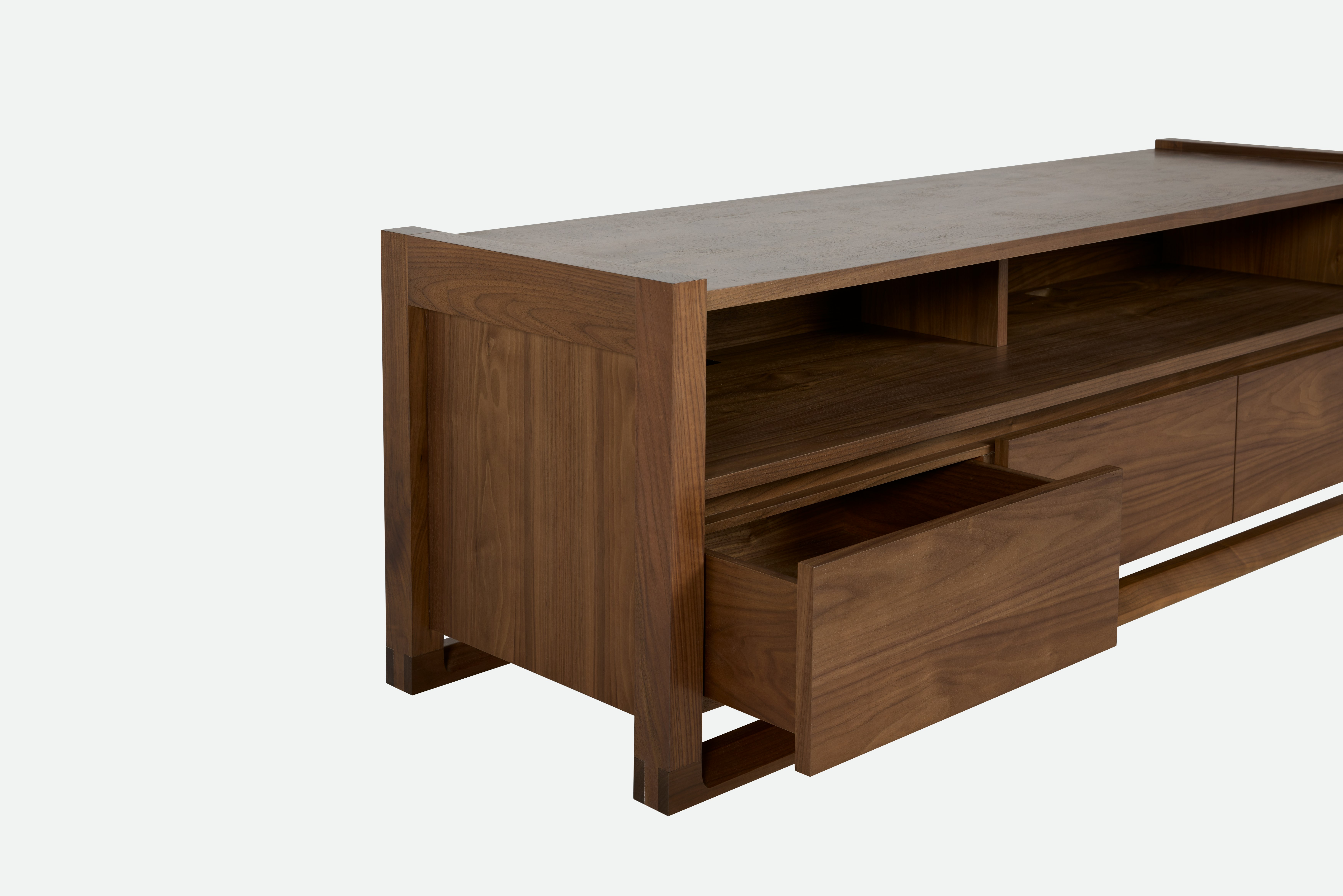 Matera Media Unit - 60",  Walnut"