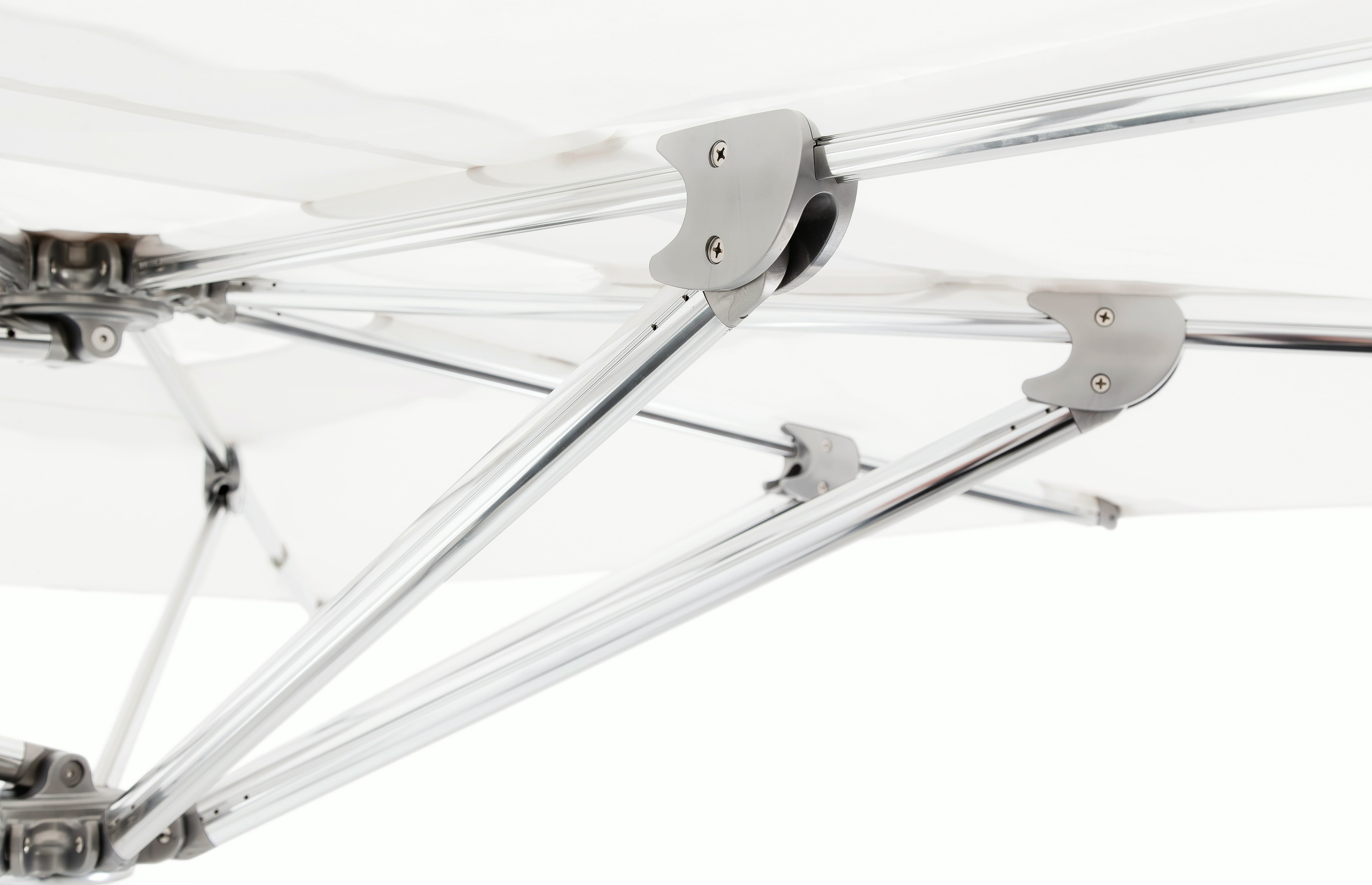 Tuuci Ocean Master Max Low-Profile Cantilever Umbrella