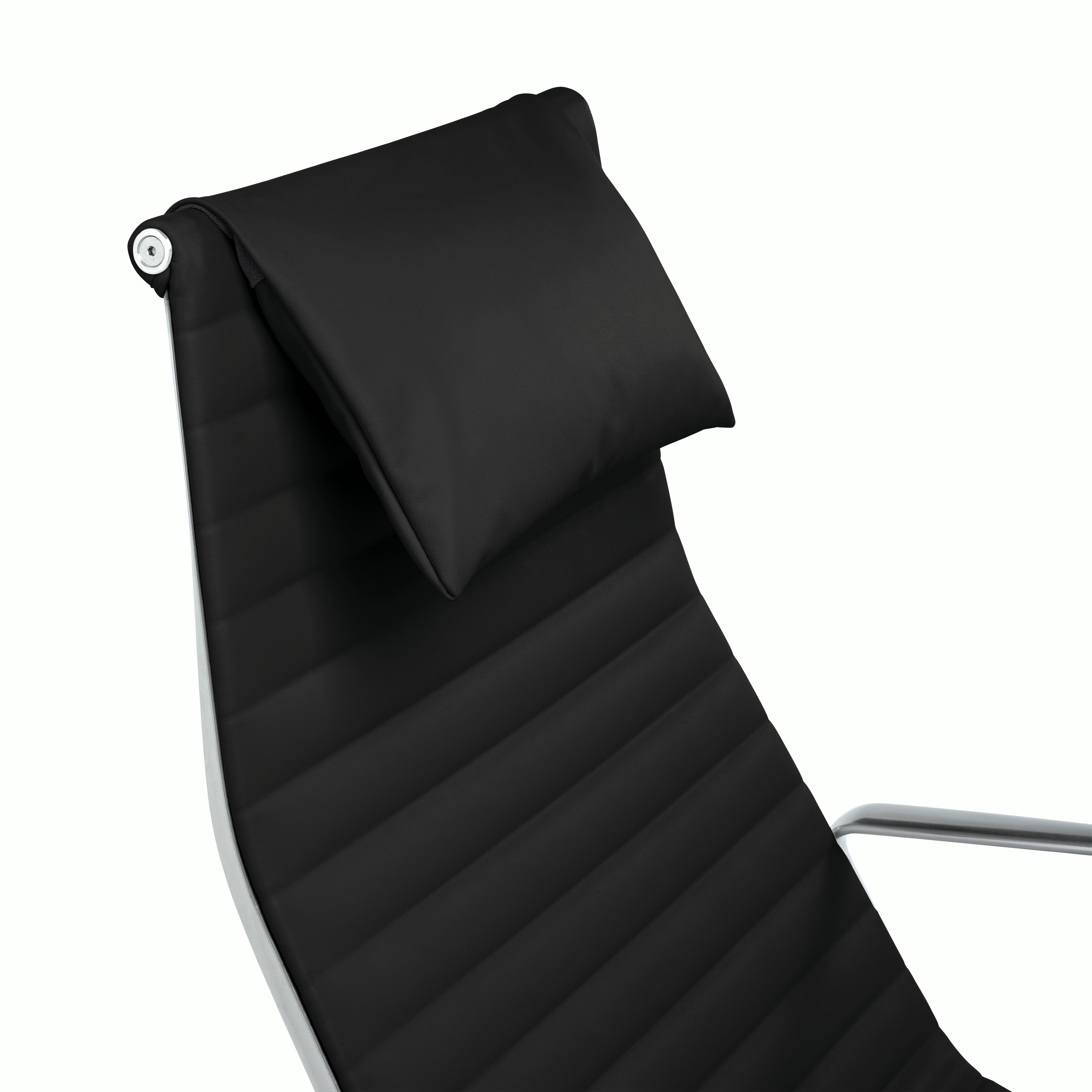 Eames Aluminum Lounge Chair 4 Star Base