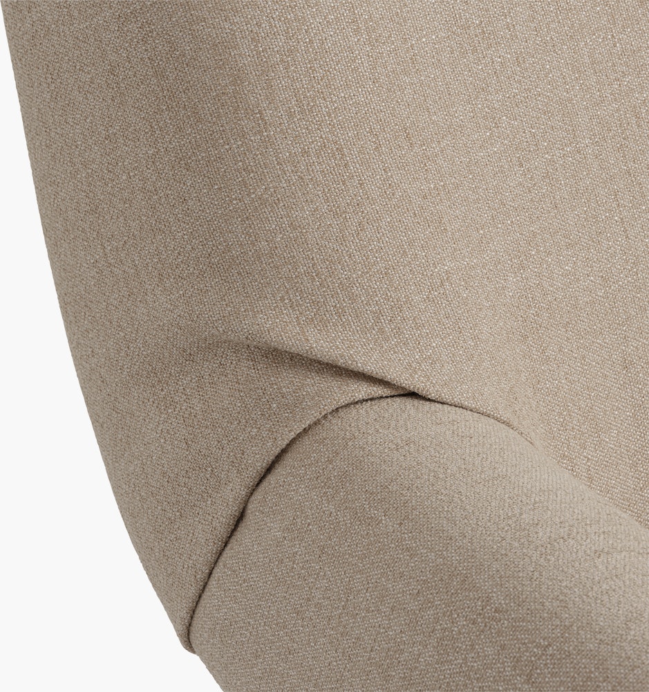 Wrap lounge chair grey ecriture 240 detail 3 Muuto hi res