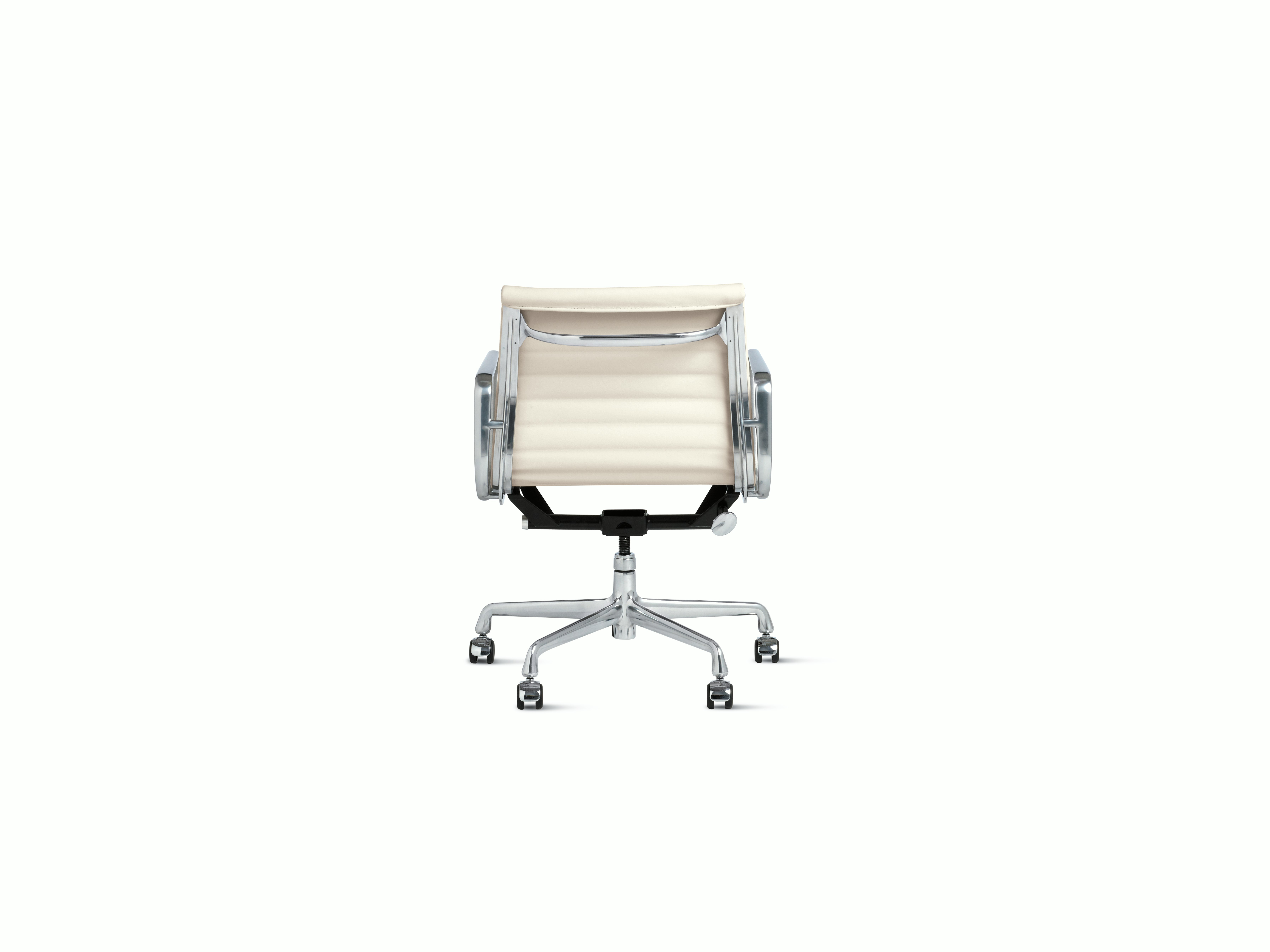 Eames Aluminum Group Management Chair
