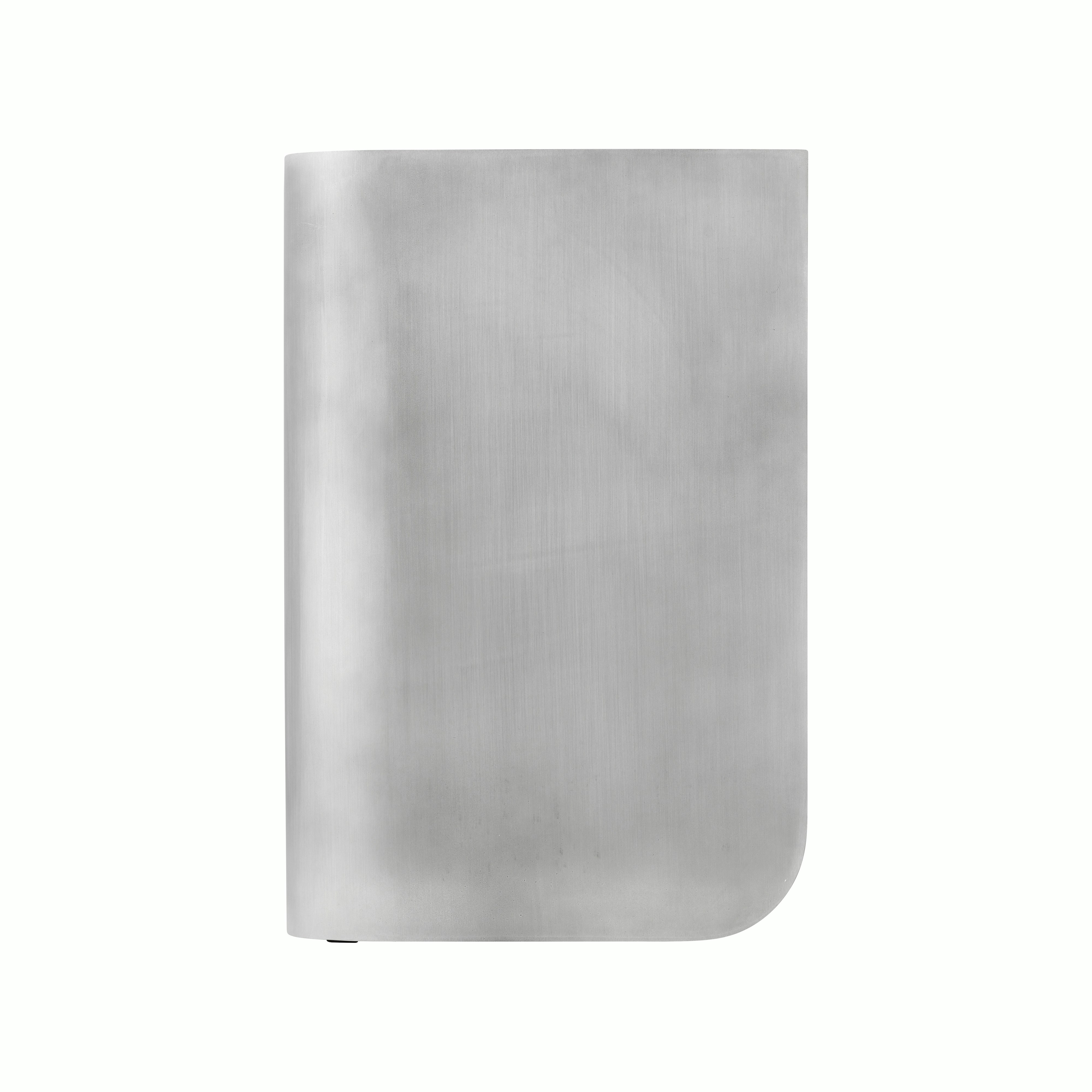 Volume Outdoor Side Table in Aluminum