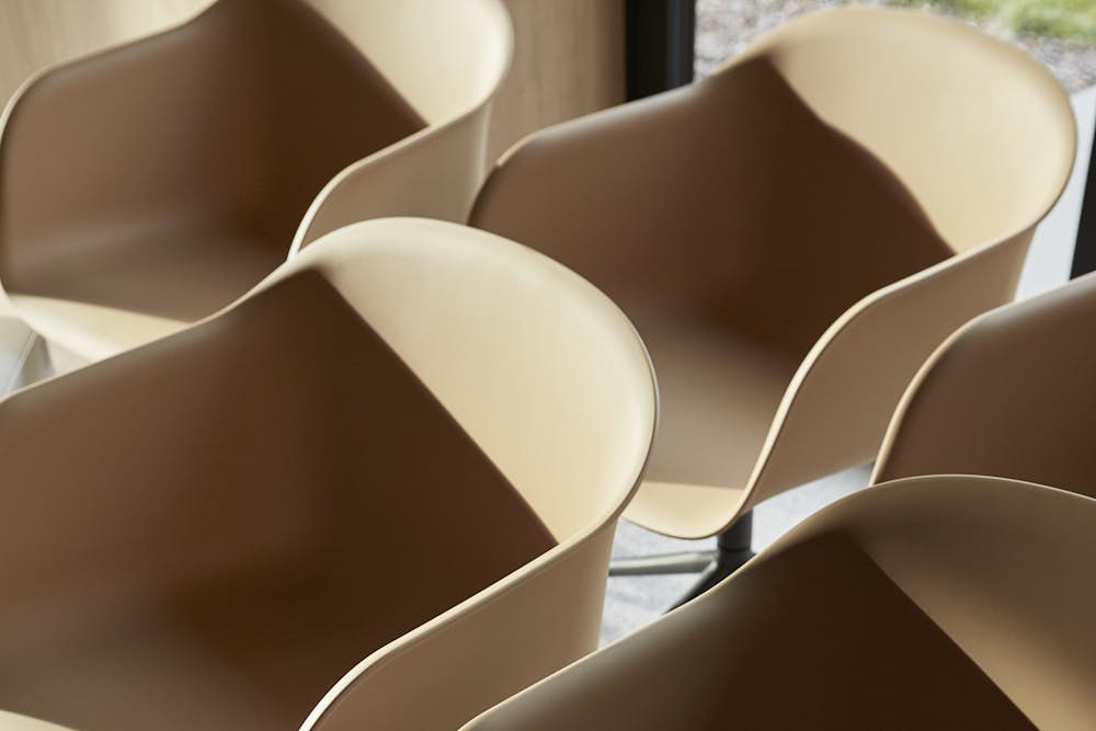 Fiber Armchair Swivel Base in Ochre/Black