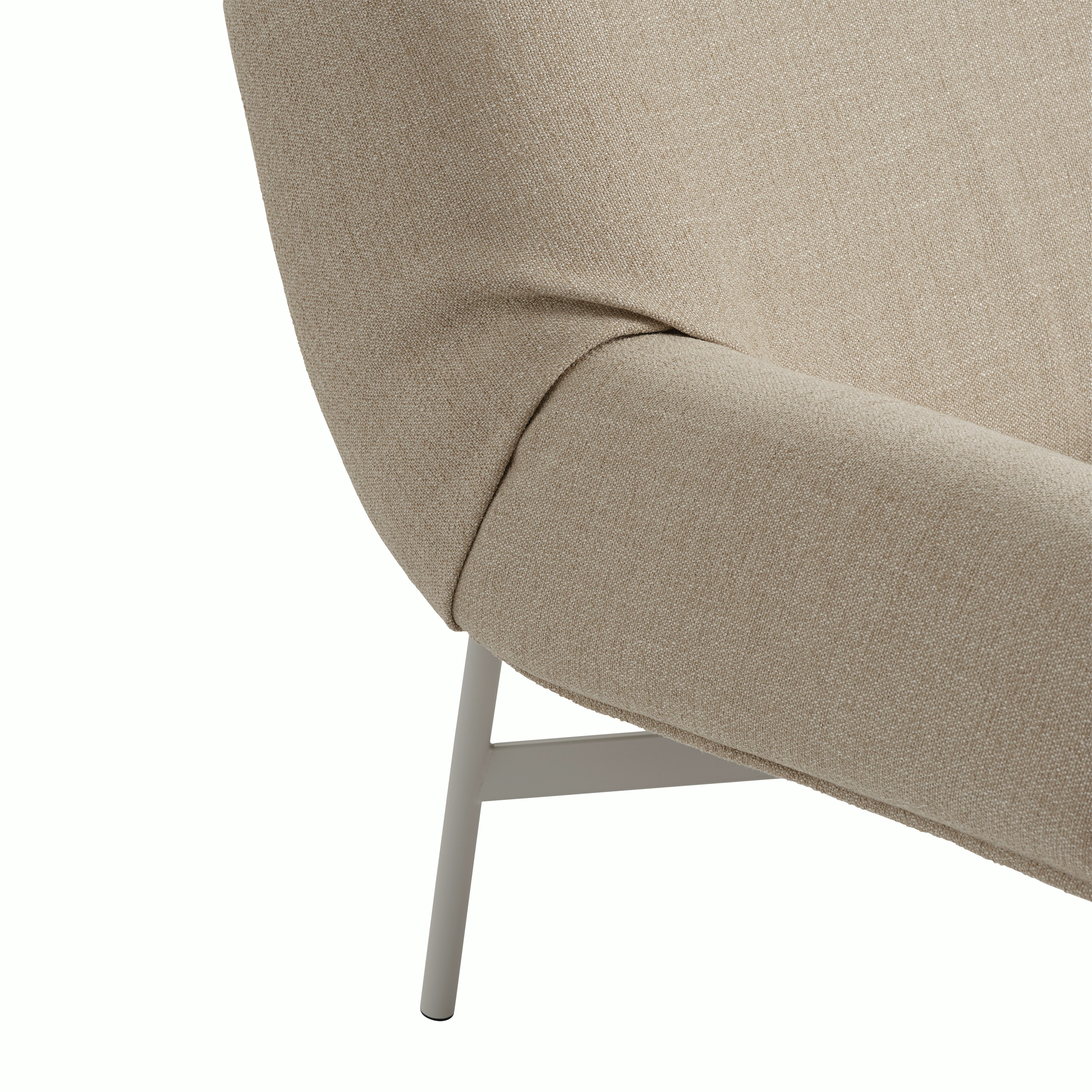 Wrap lounge chair grey ecriture 240 detail 2 Muuto hi res