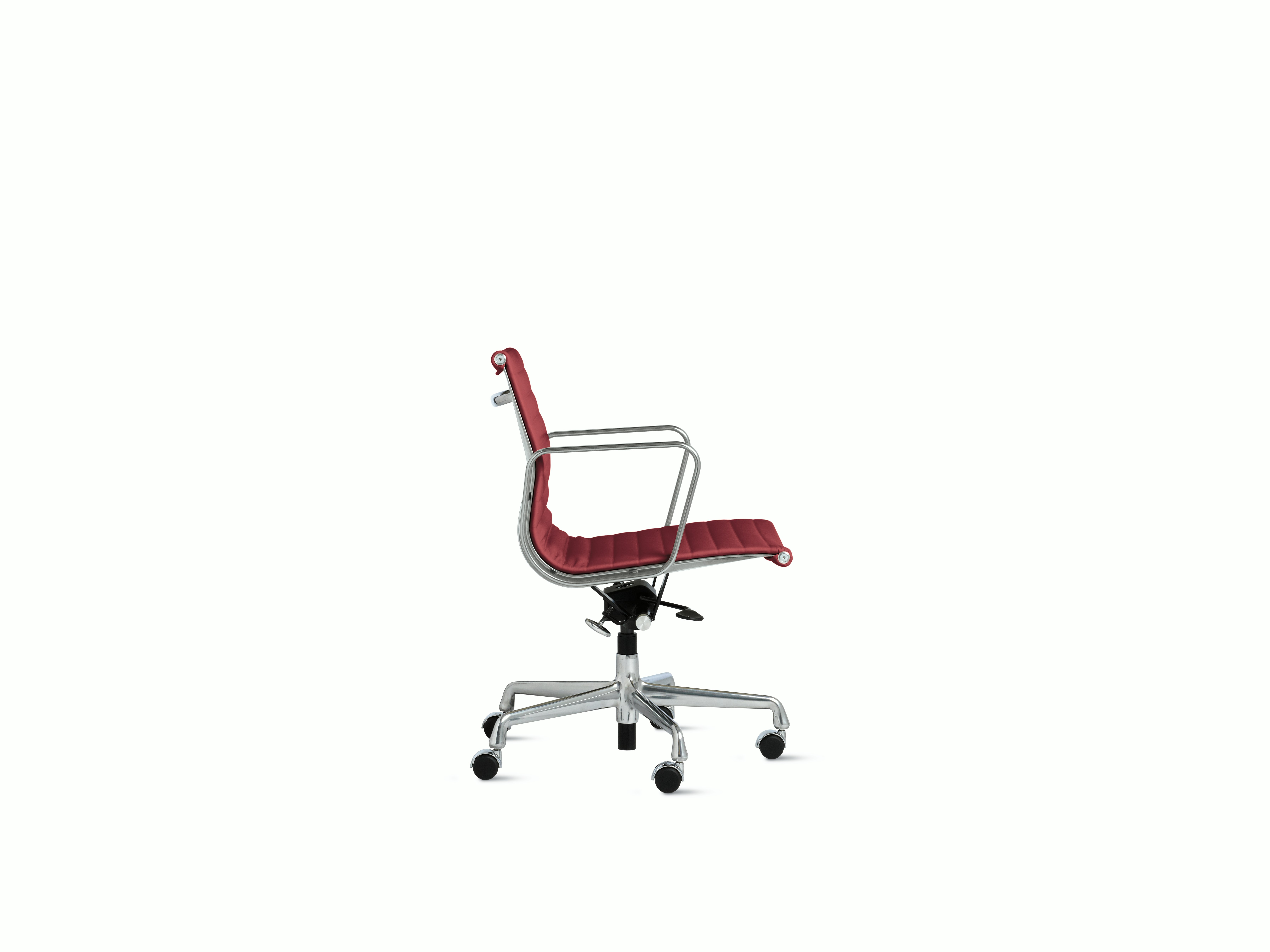 Eames Aluminum Group Management Chair with Pneumatic Lift