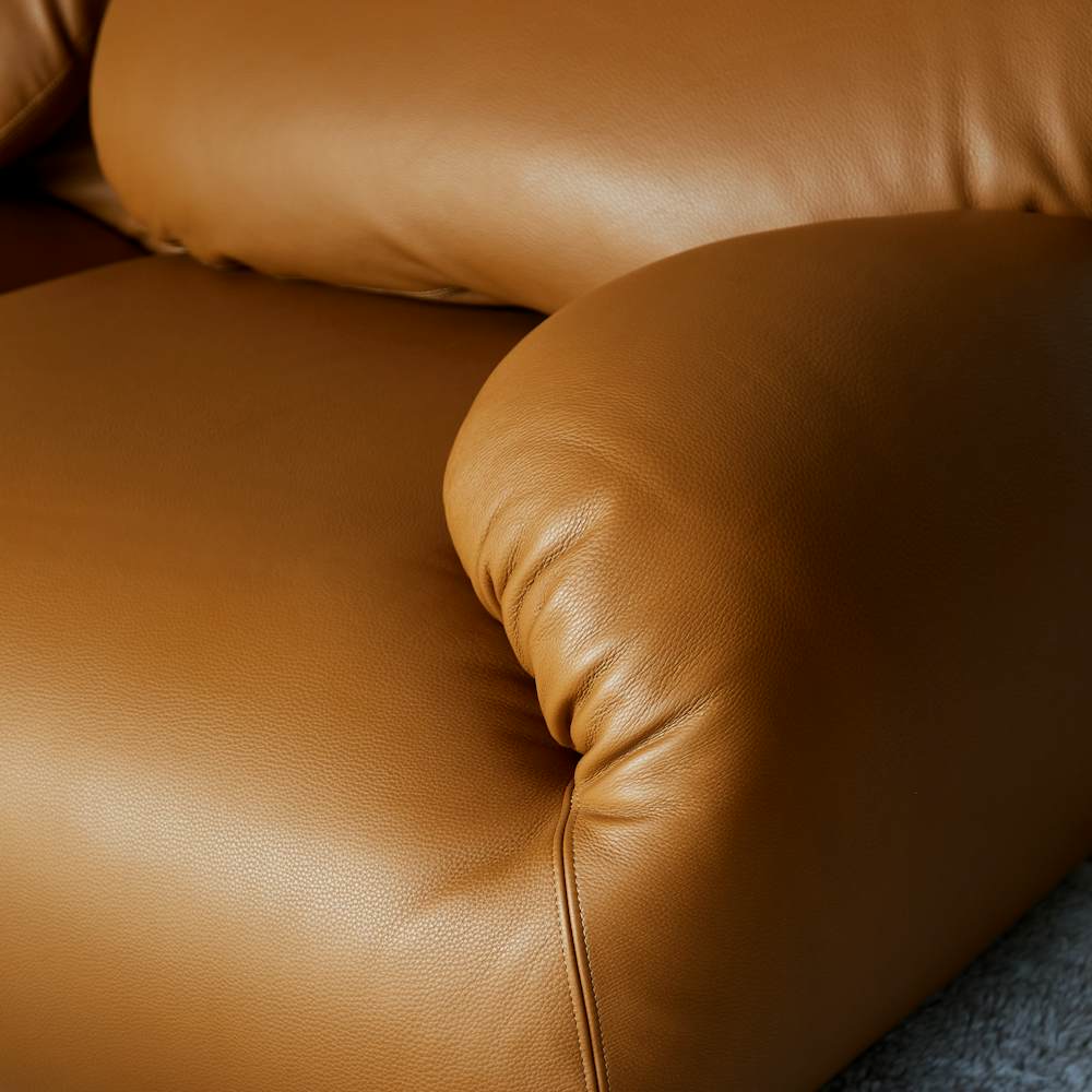 Luva Modular 3 Seat Sofa detail