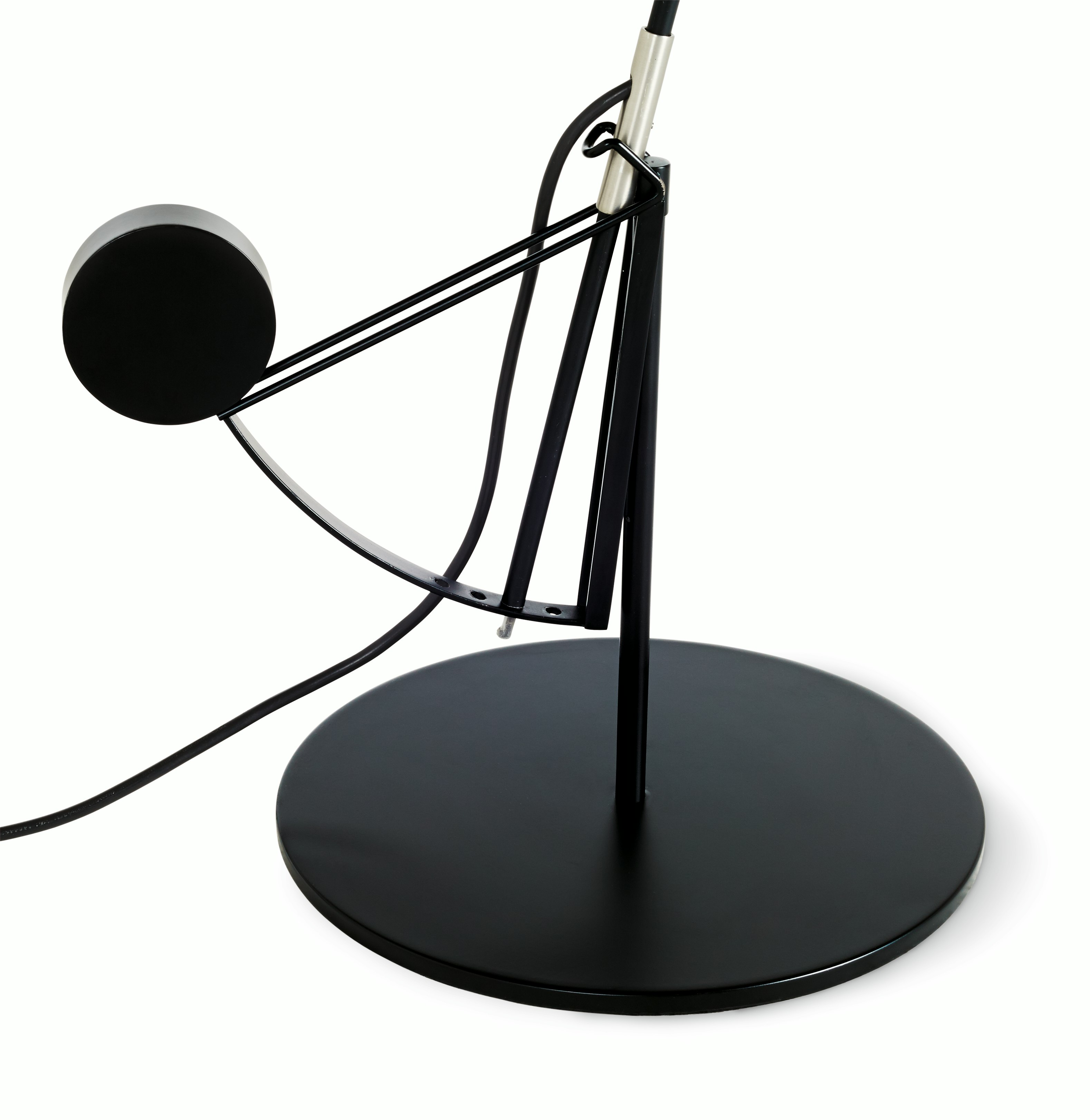 Mantis BS1 B Floor Lamp – Design Within Reach