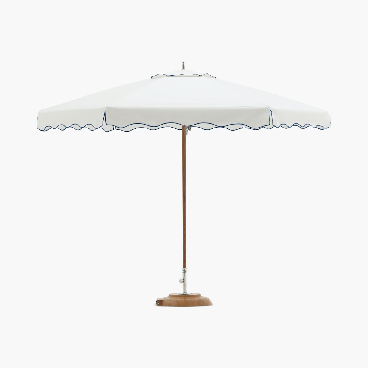 Tuuci Ocean Master Hexagon Scalloped Umbrella Tuuci Ocean Master Hexagon Scalloped Umbrella