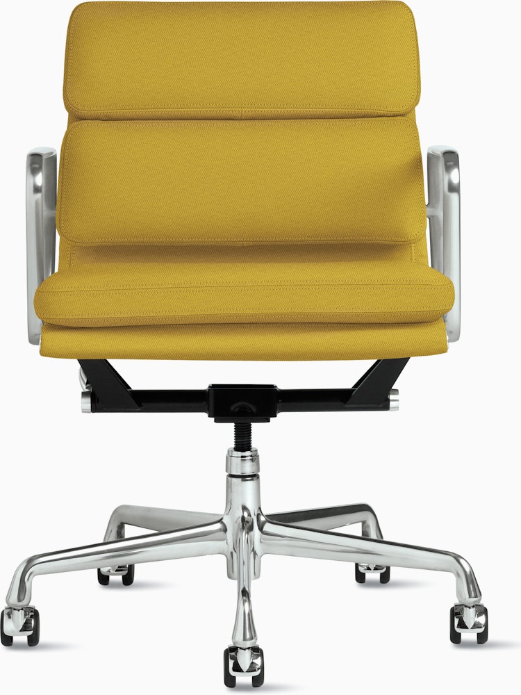 Eames Soft Pad Chair