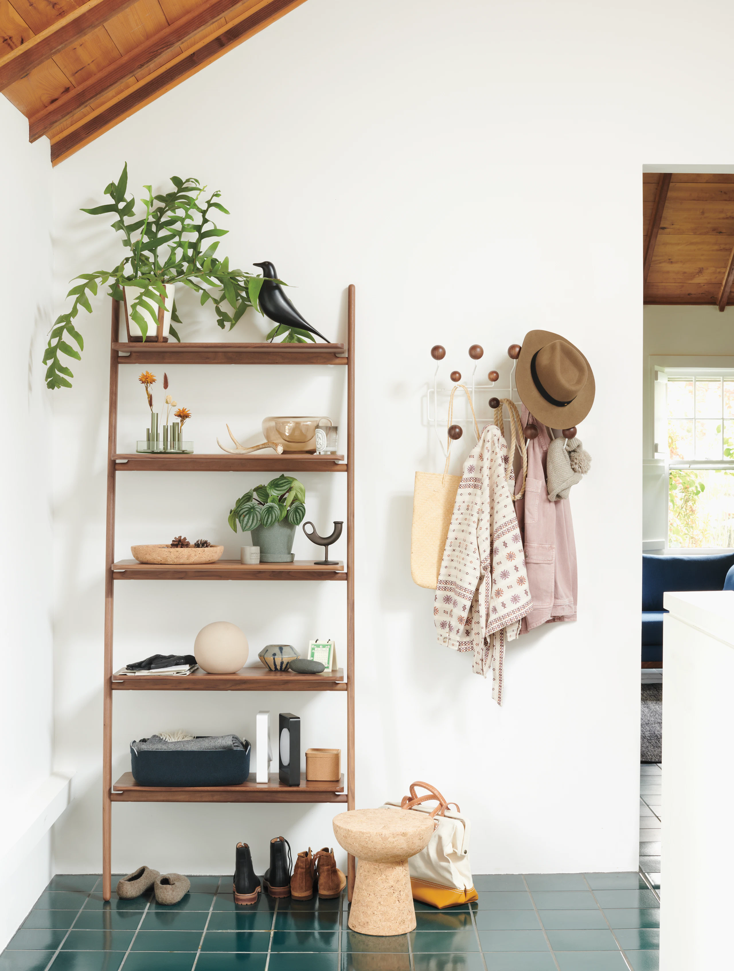 Folk Ladder Shelving - 32""