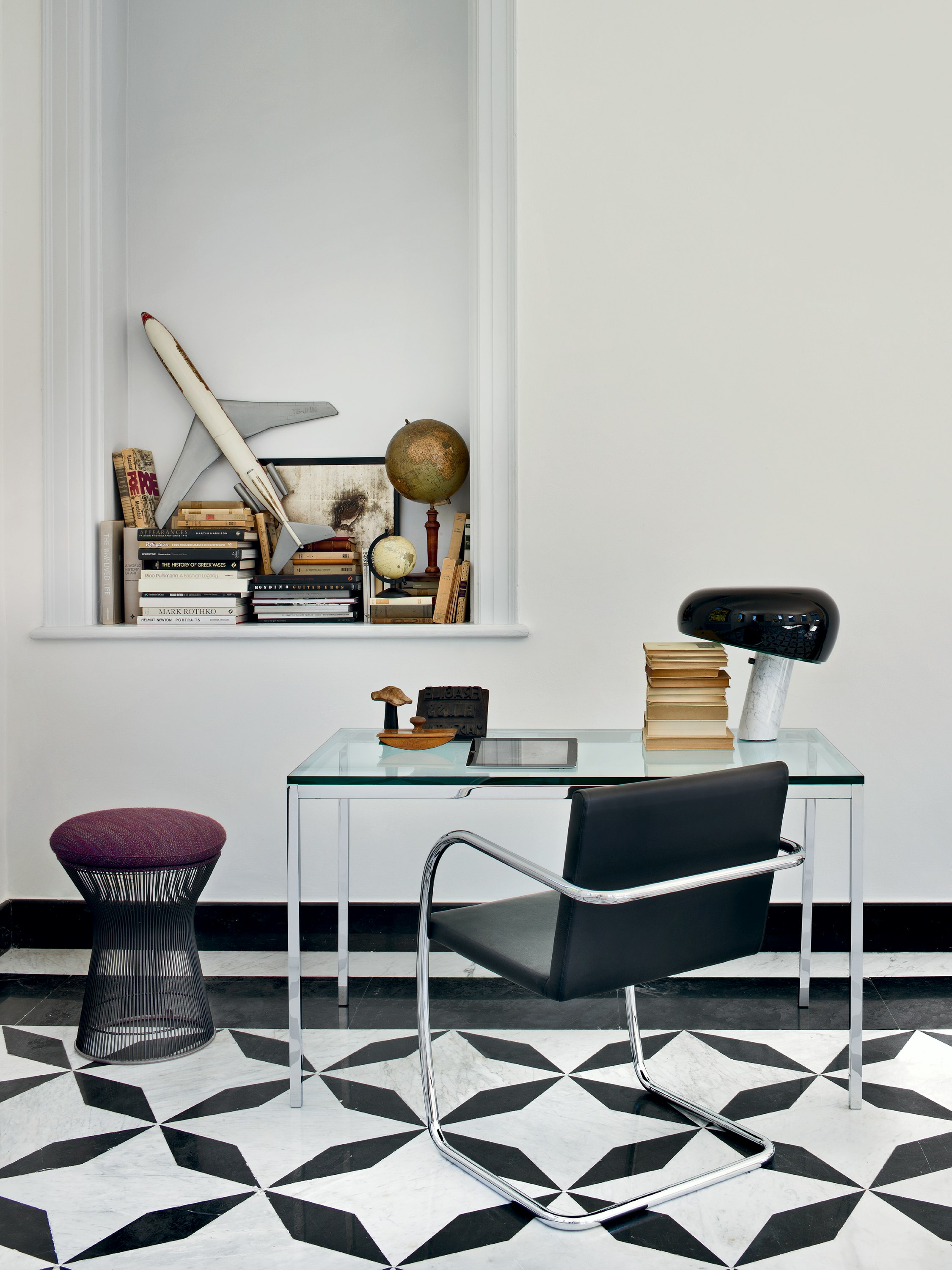 Florence Knoll&trade; Mini Desk