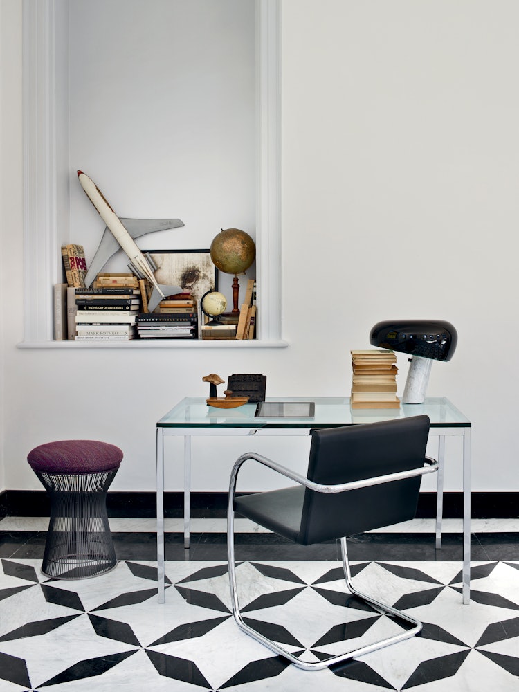Brno Tubular Chair
