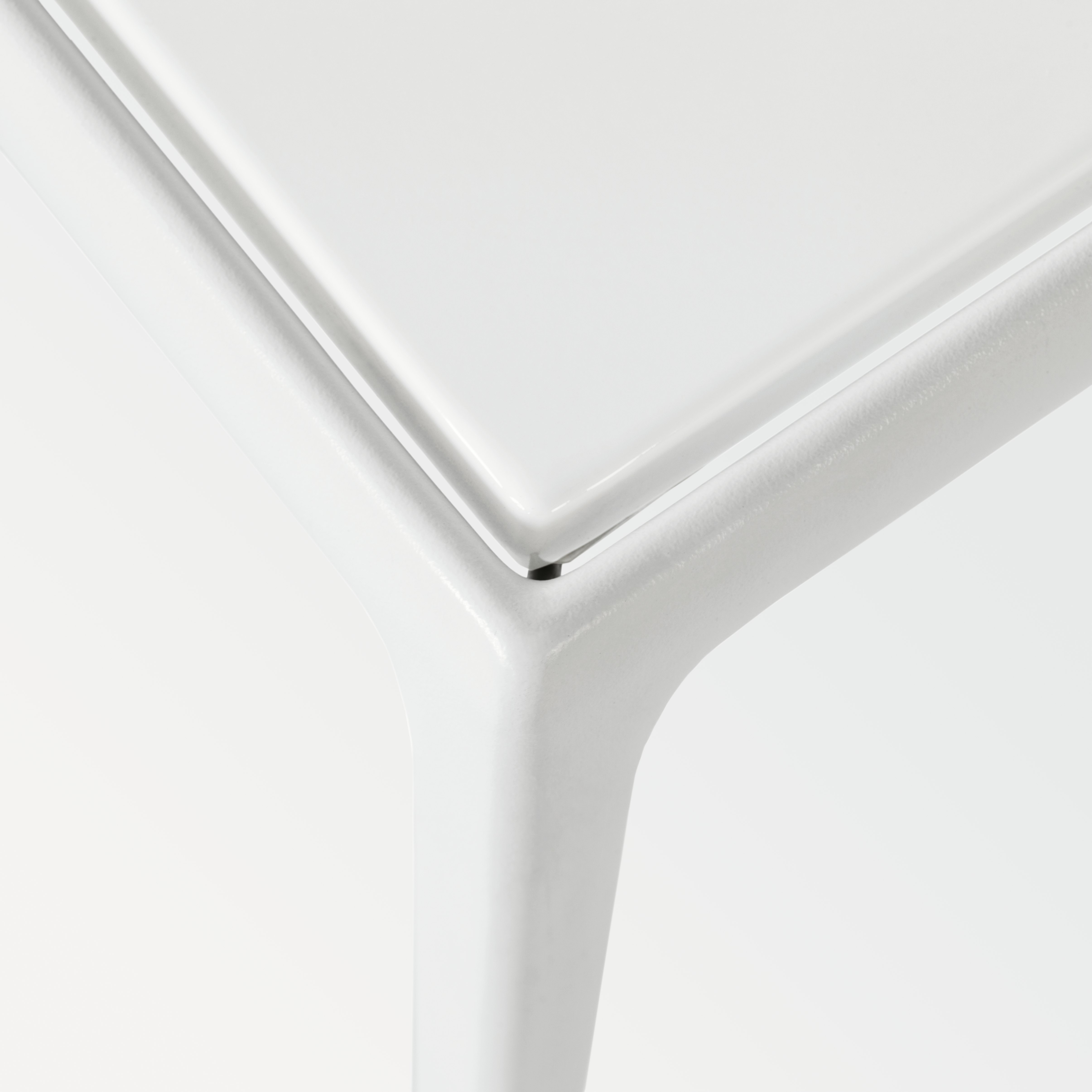 1966 Porcelain Dining Table