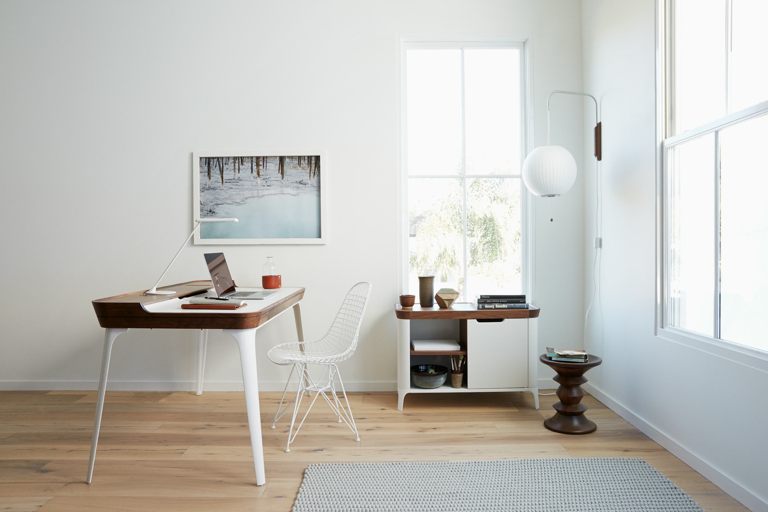 Award-winning Minimalist Modern Office Desks