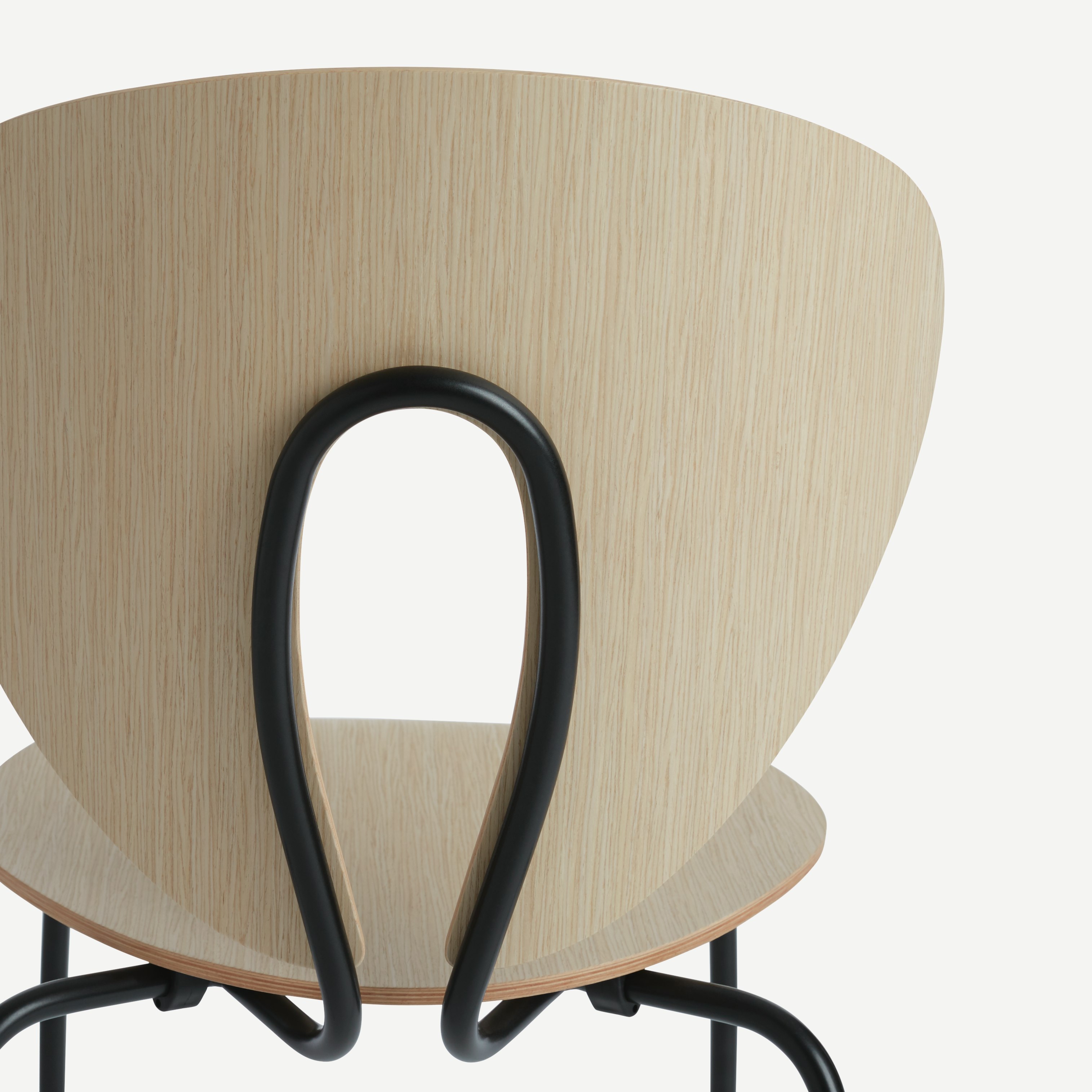 Globus Chair