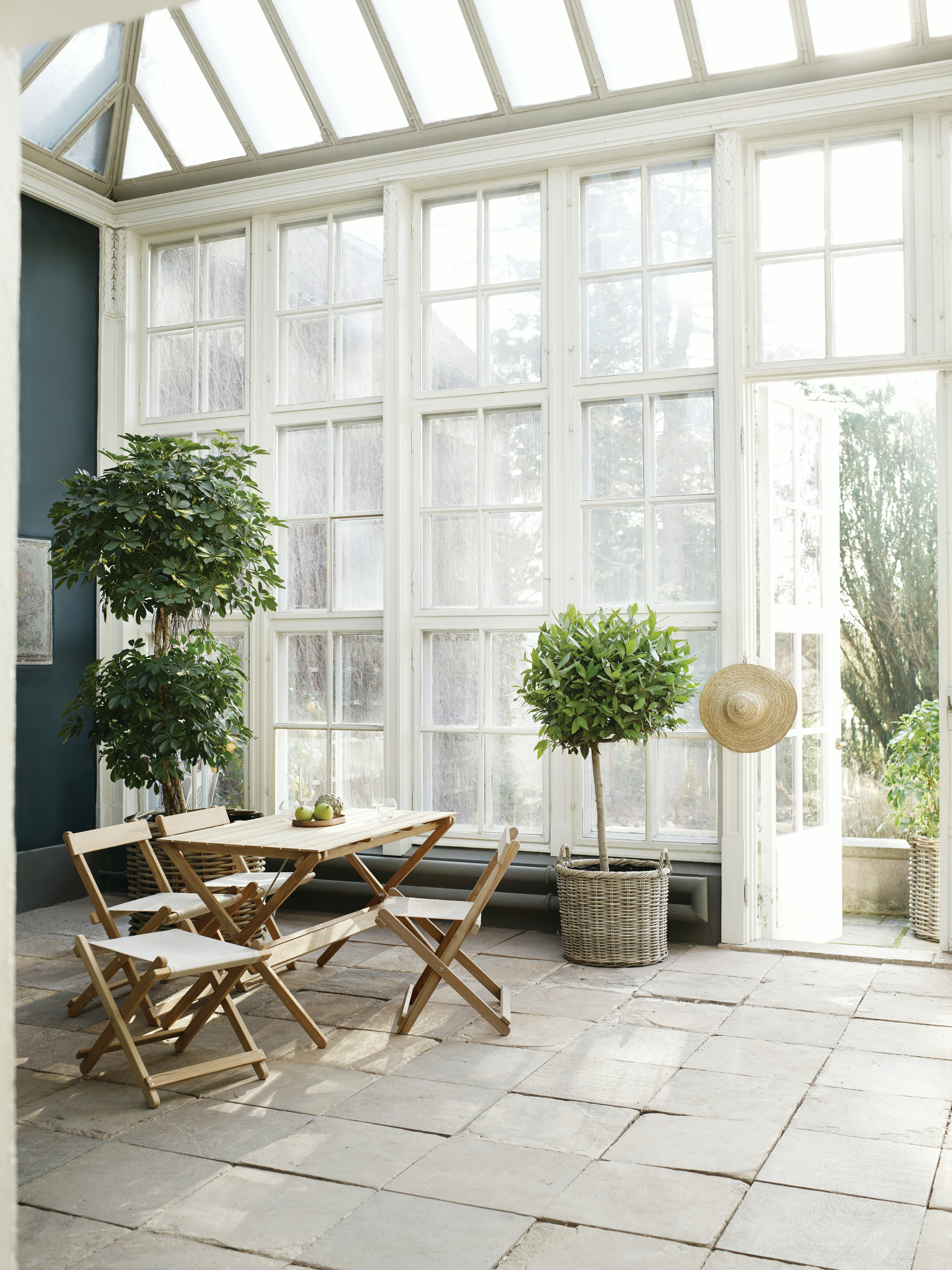 Deck Folding Dining Table