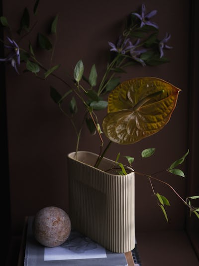 Ridge Vase H 16cm - Beige