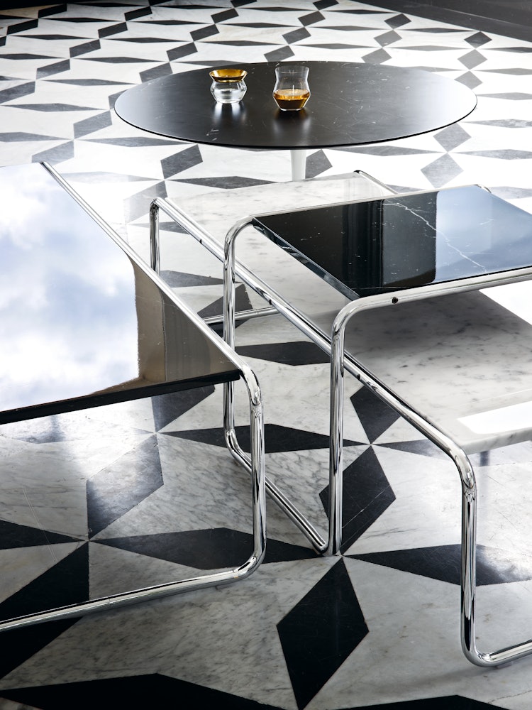 Laccio Table