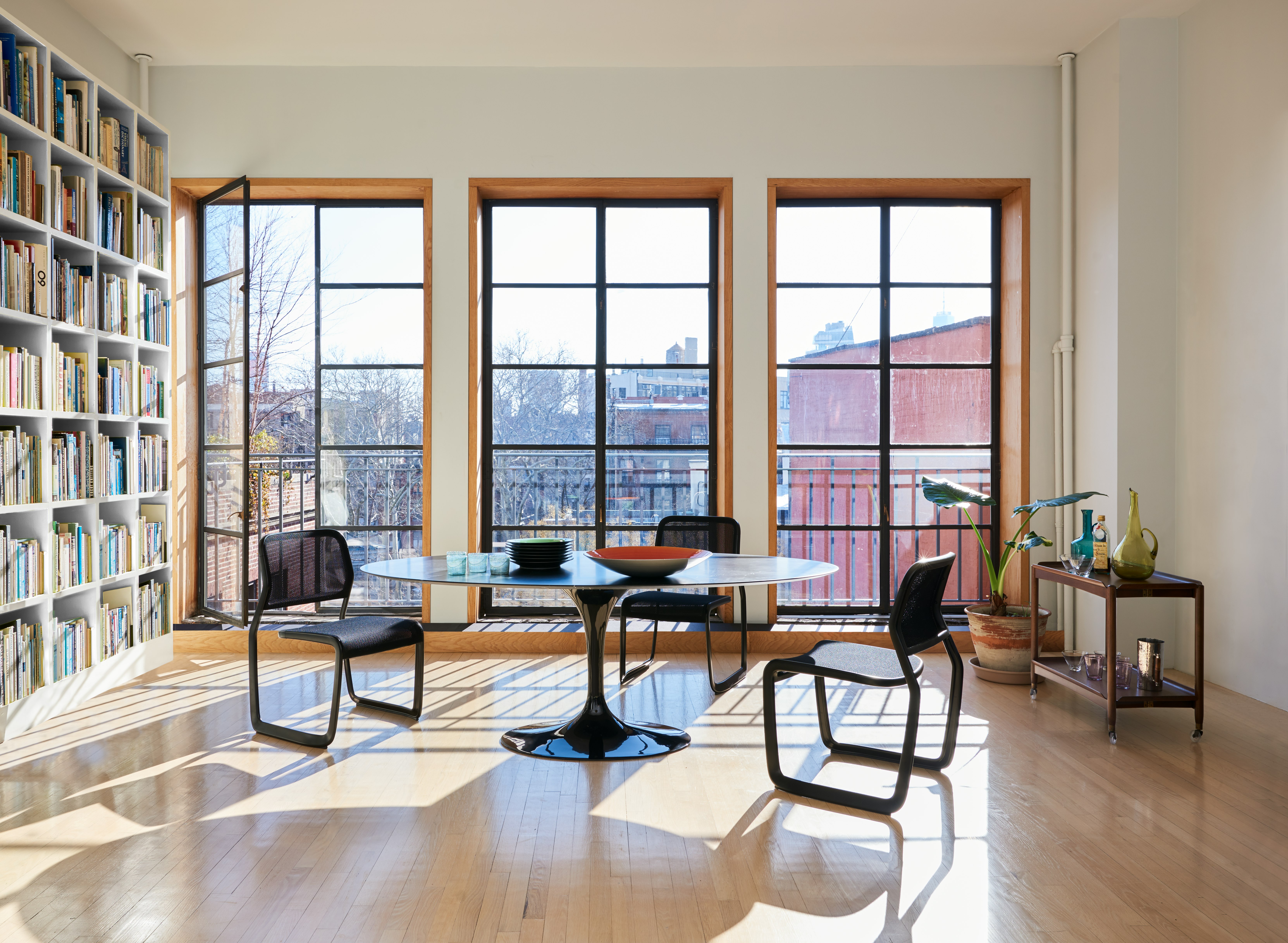 Saarinen Dining Table