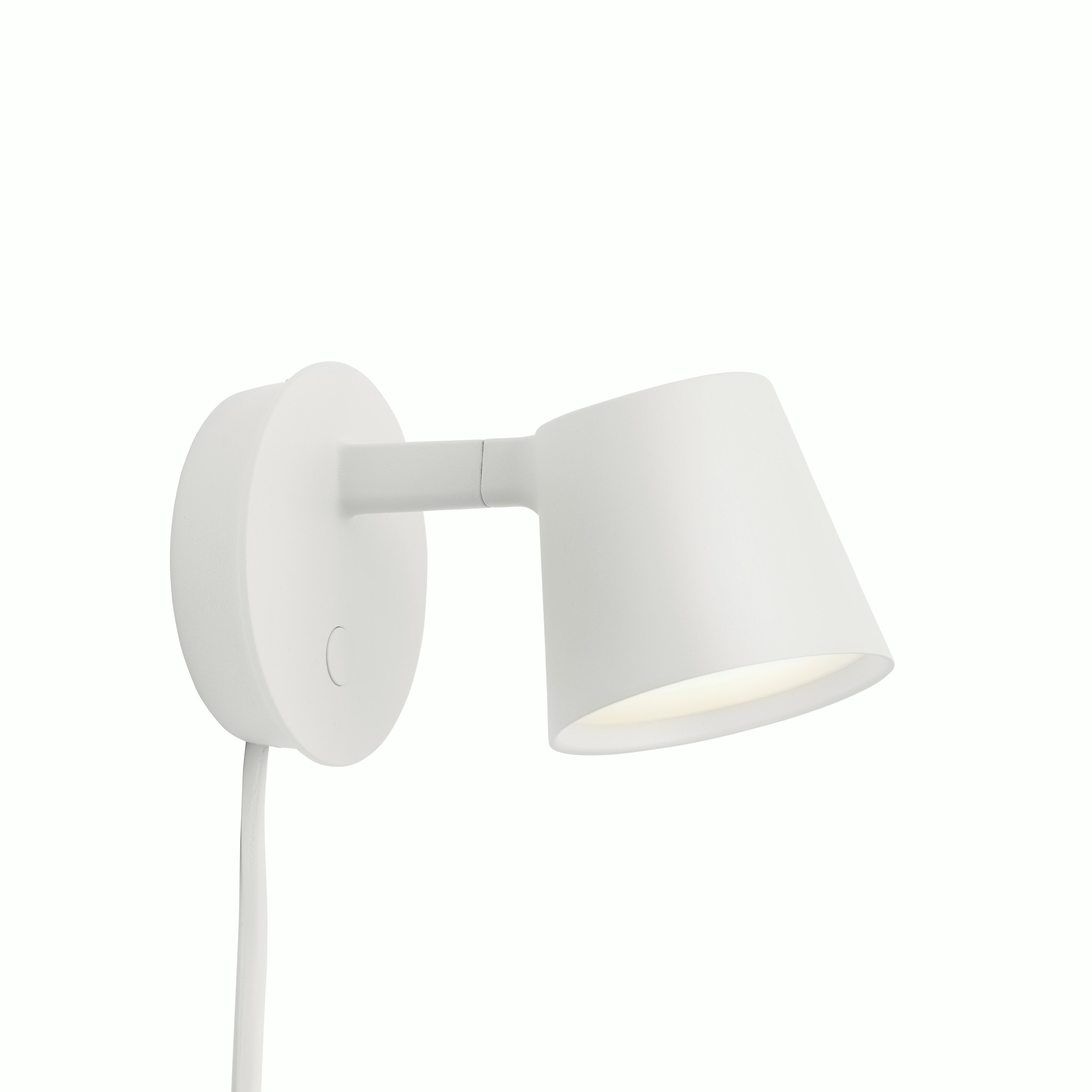 Tip wall lamp white Muuto 5000x5000 hi res