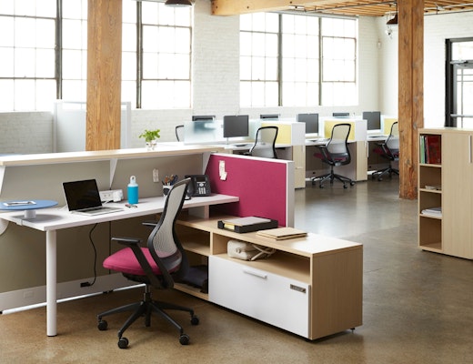Dividends Horizon Reception Station with Anchor Storage Dividends Horizon Anchor Storage ReGeneration Chair