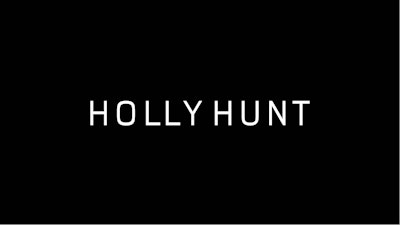 Holly Hunt-logo op een zwarte achtergrond.