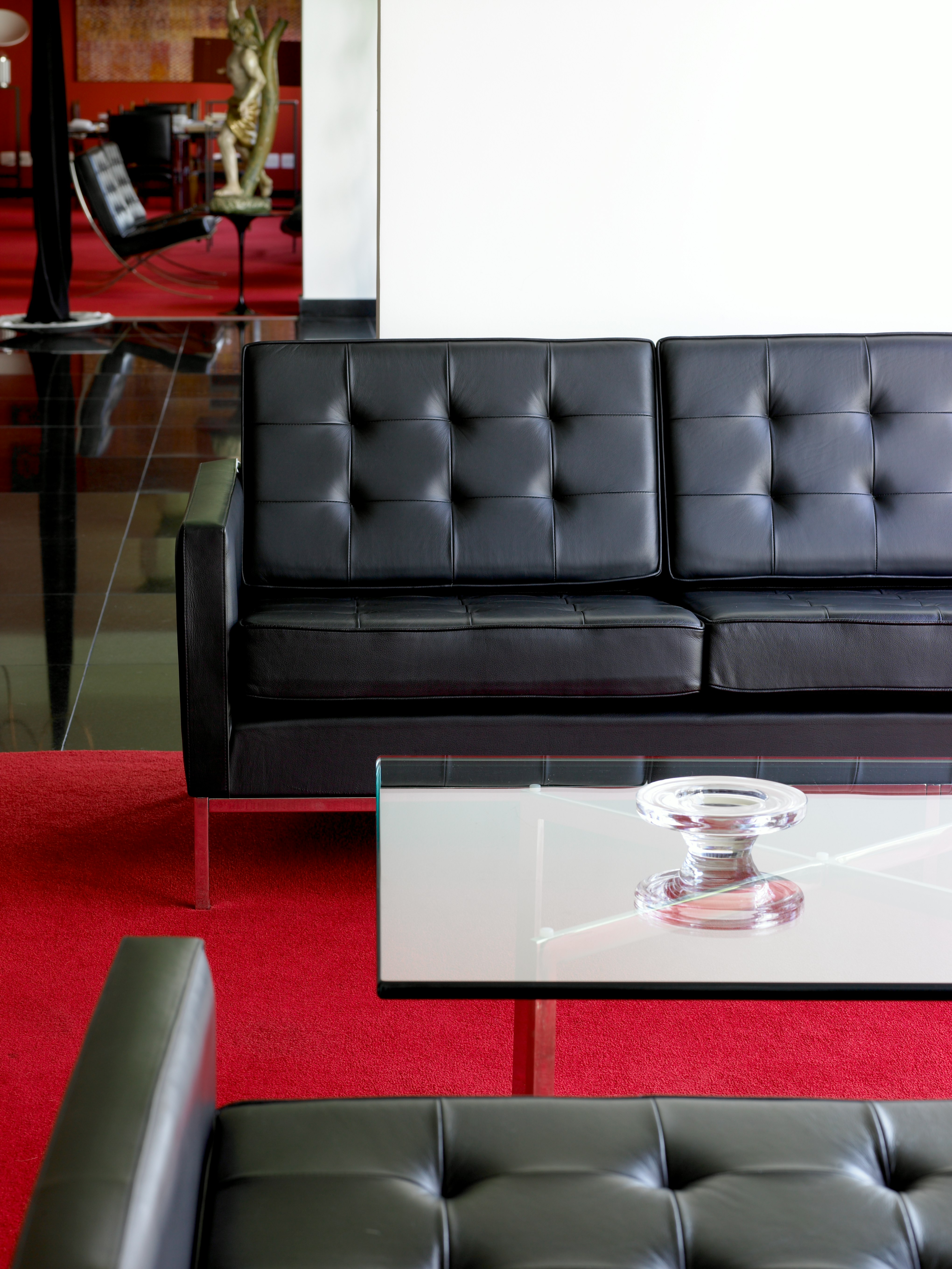 Florence Knoll Lounge Collection