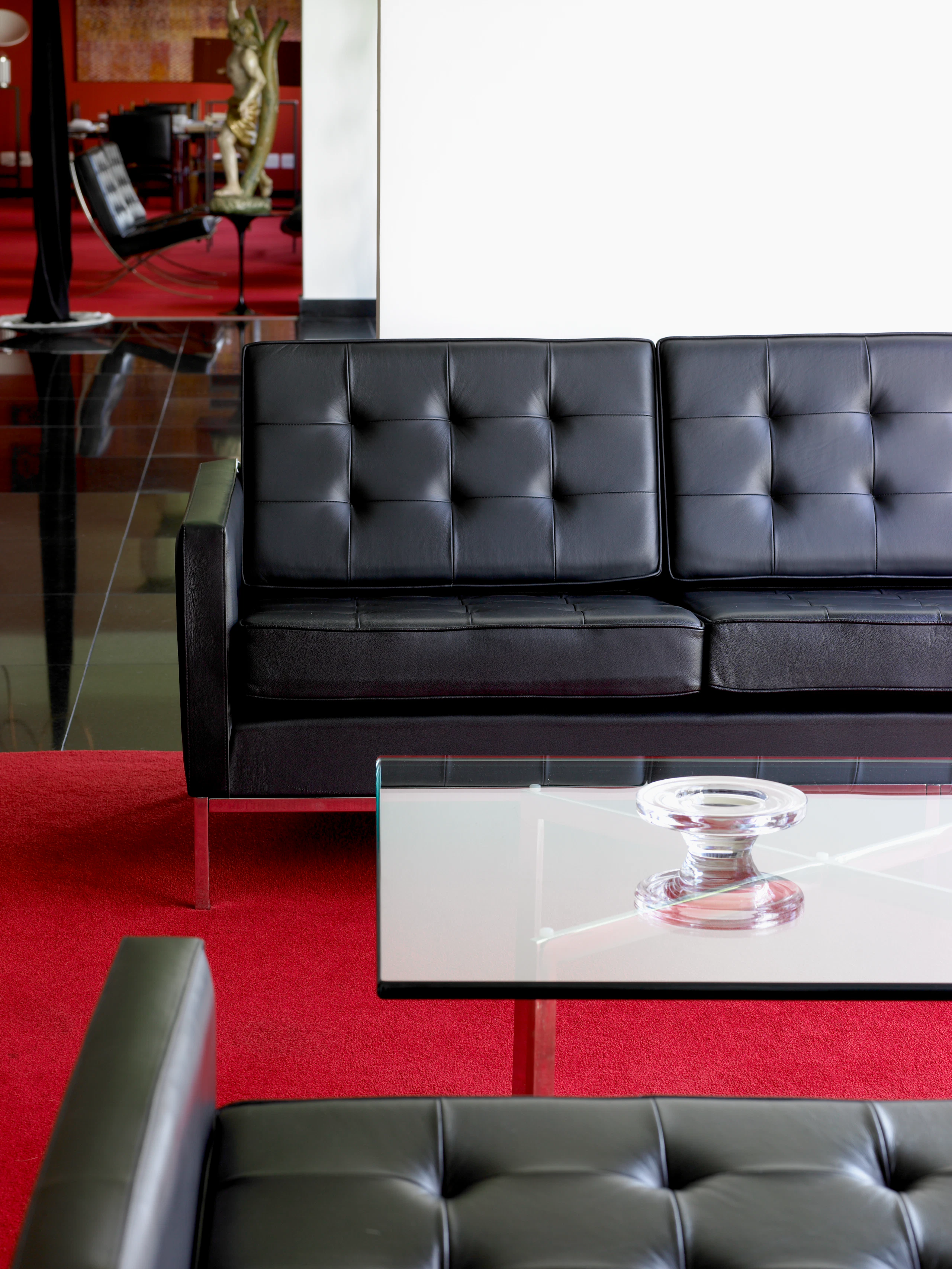 Florence Knoll Lounge Collection