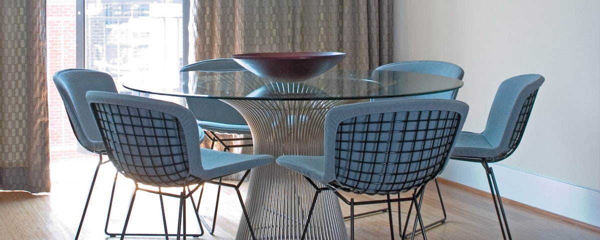 Platner Dining Table with Bertoia Side Chairs in dining room setting 