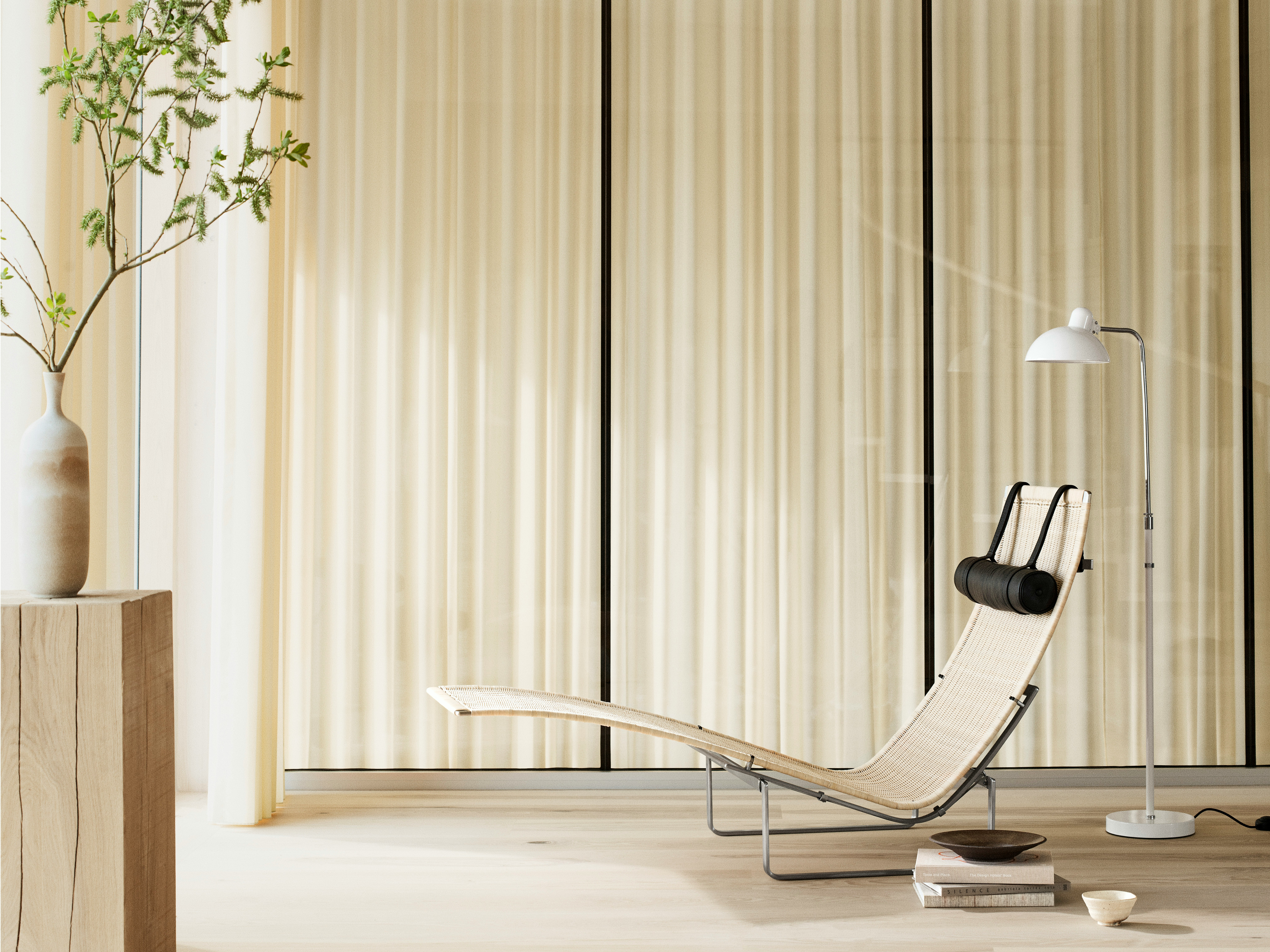 PK24 Wicker Lounge Chair