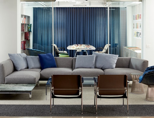 Avio Sofa neocon 2018 hospitality at work avio sofa florence knoll coffee table pollock chair platner arm chair knoll studio lounge area