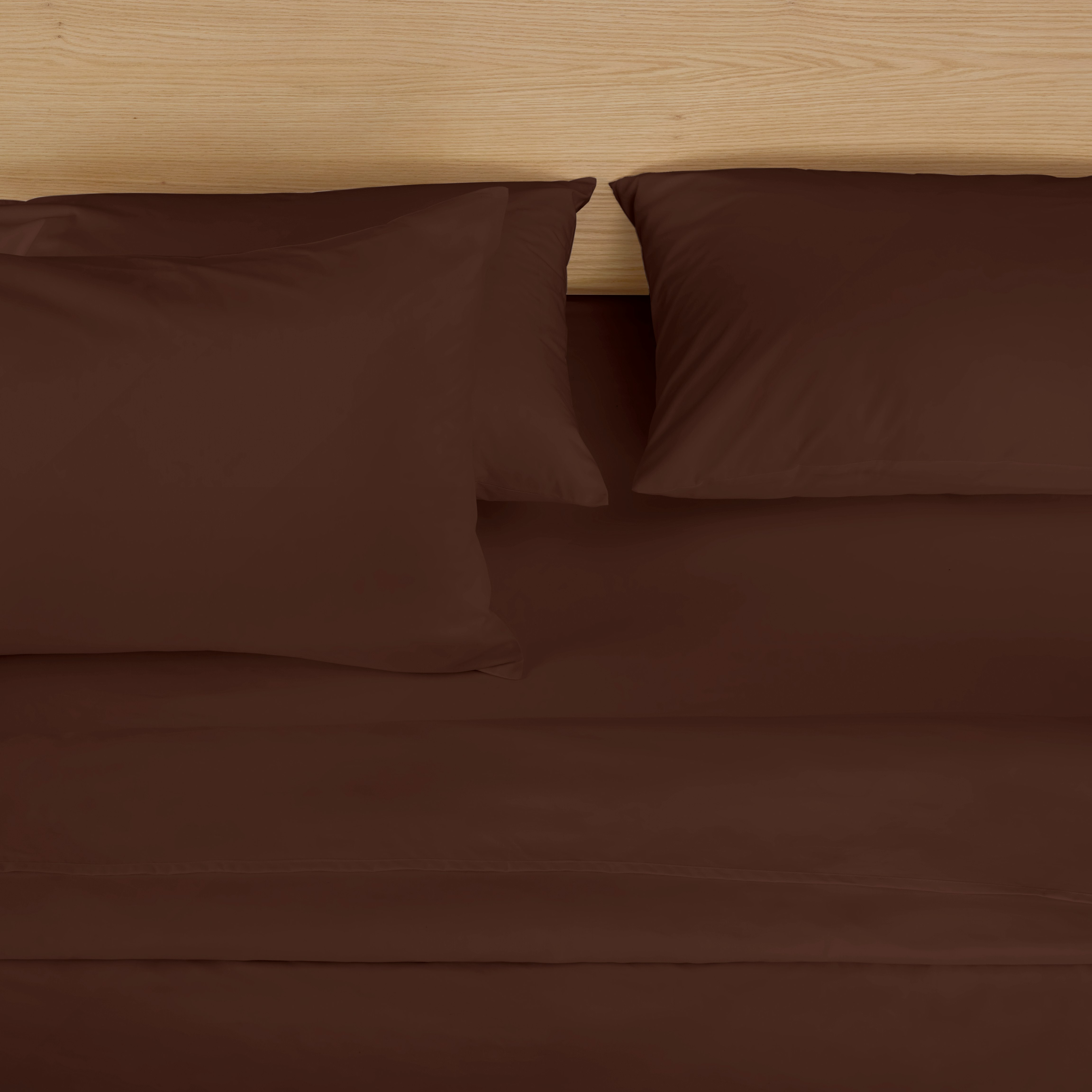 Design Within Reach Sheet Set - Percale,  Queen,  burgundy