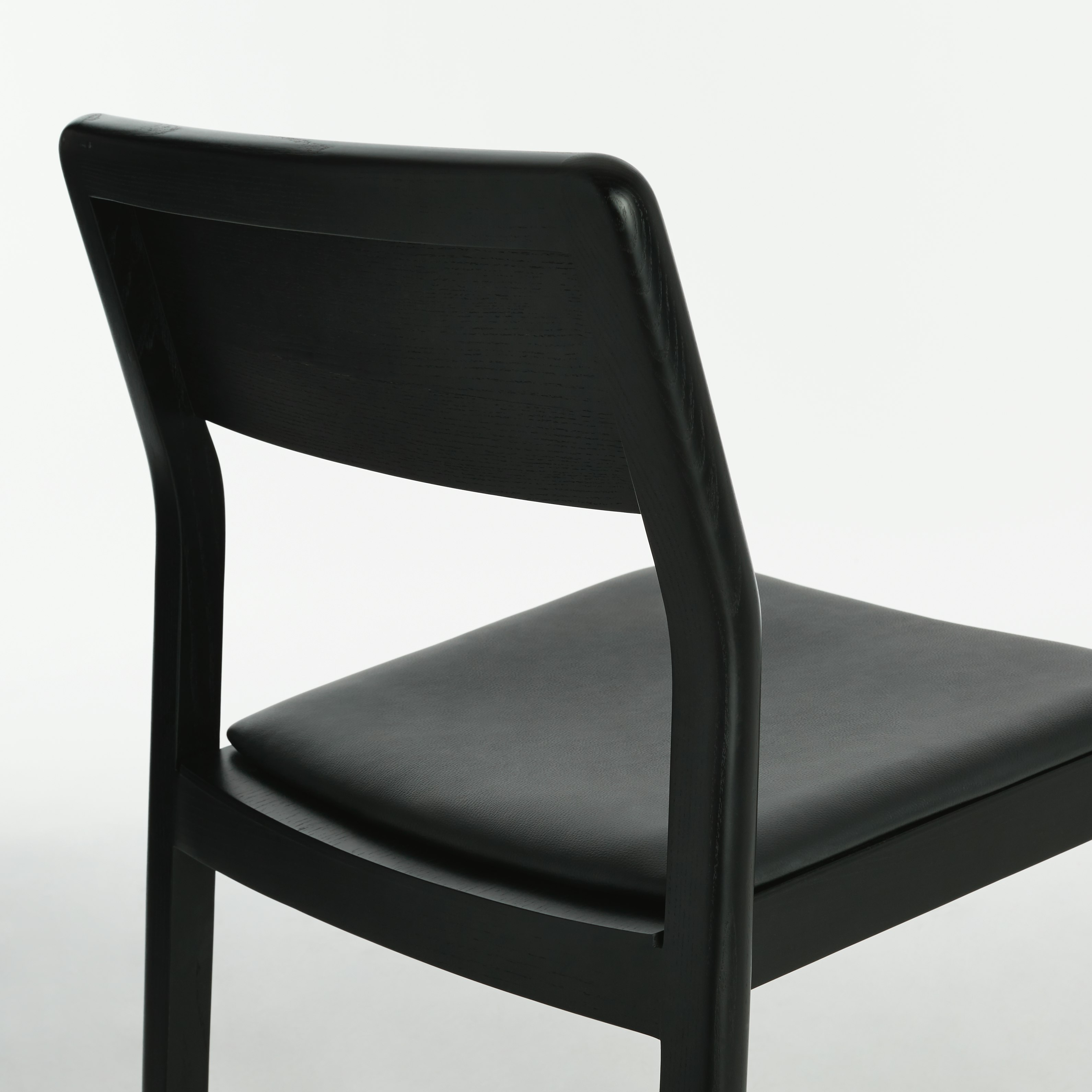 Note Upholstered Chair