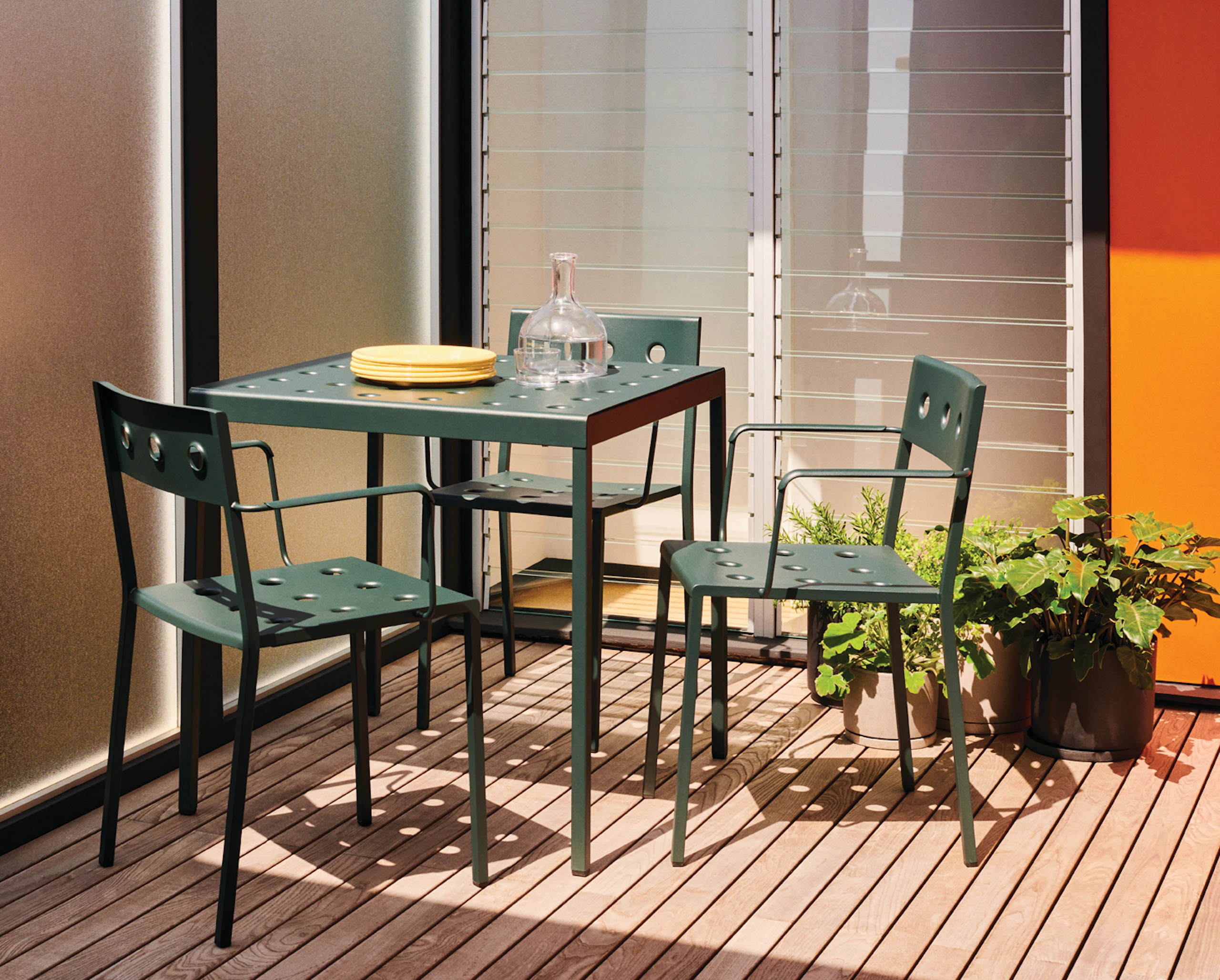Balcony Cafe Table and Dining Armchairs