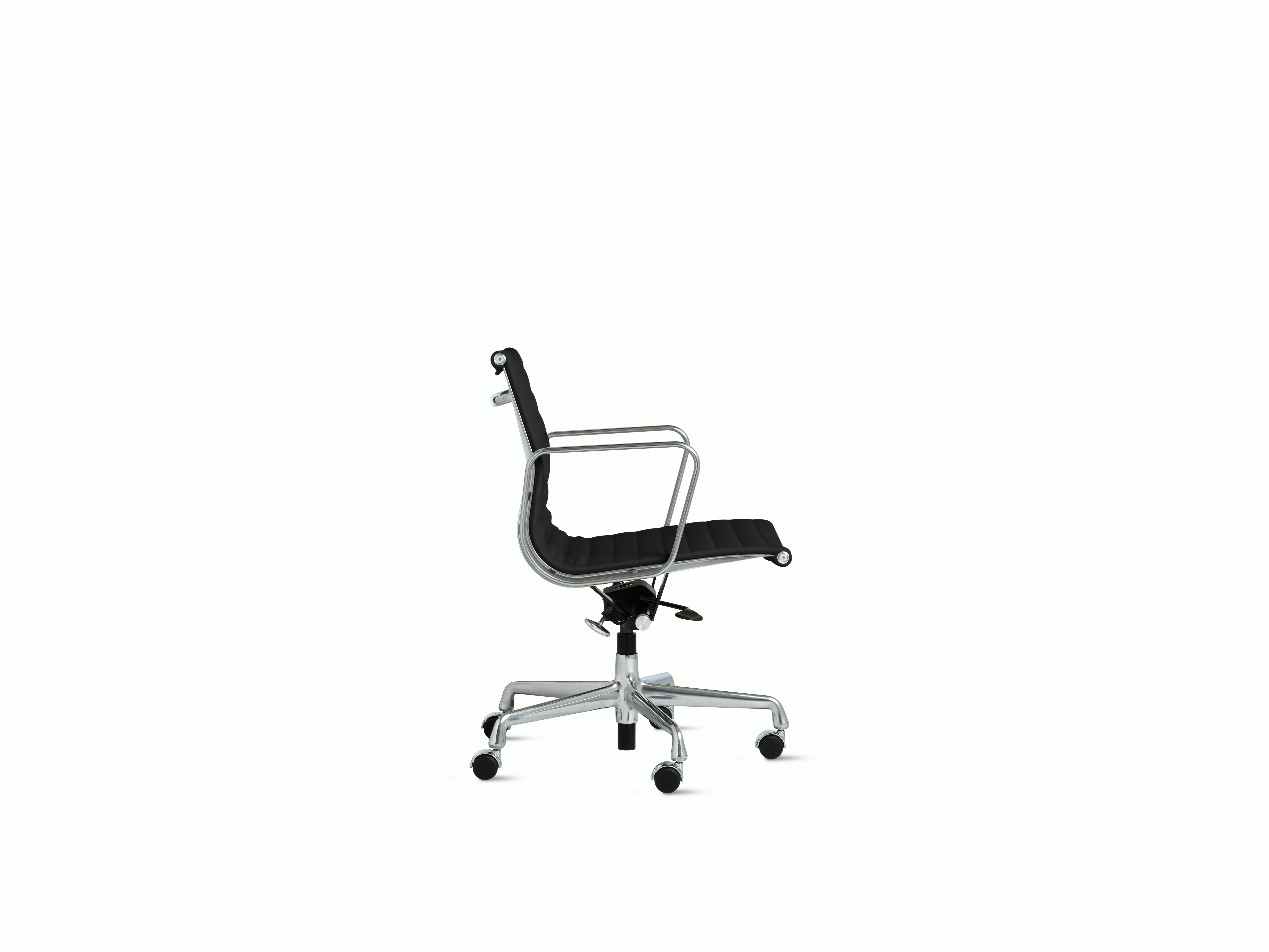 Eames Aluminum Group Chair, Management - Herman Miller Store