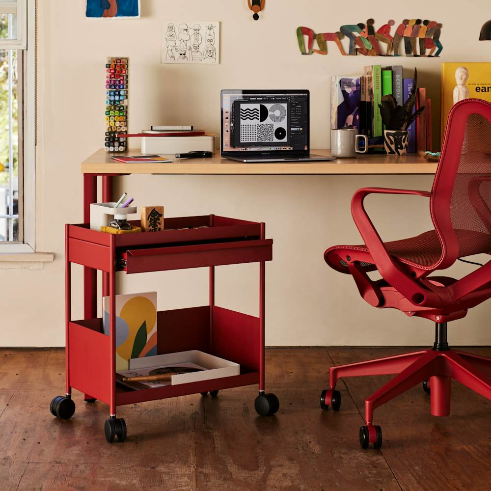 Oe1 trolley, table and cosm chair