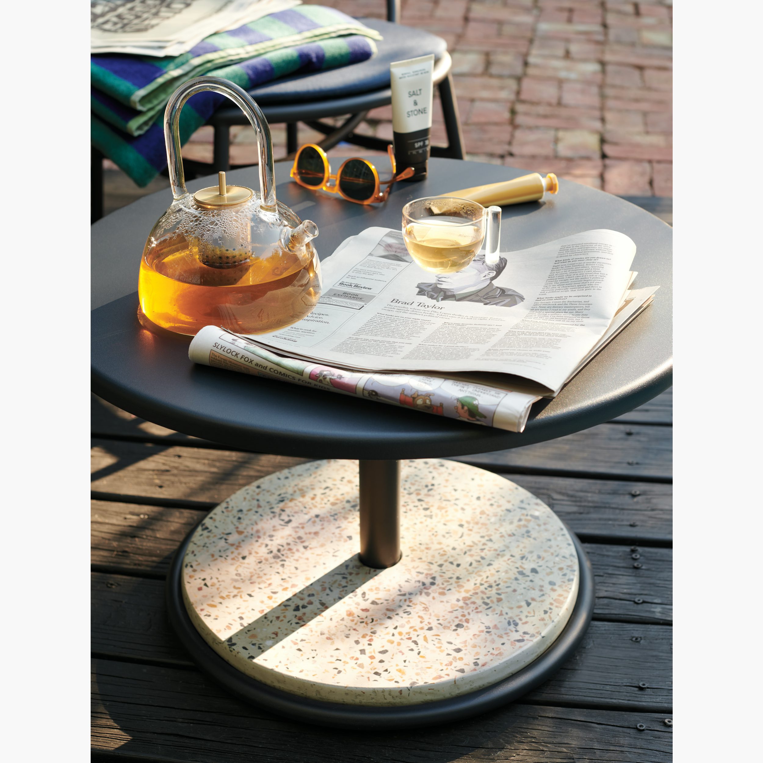 Tide Outdoor Coffee Table – Design Within Reach